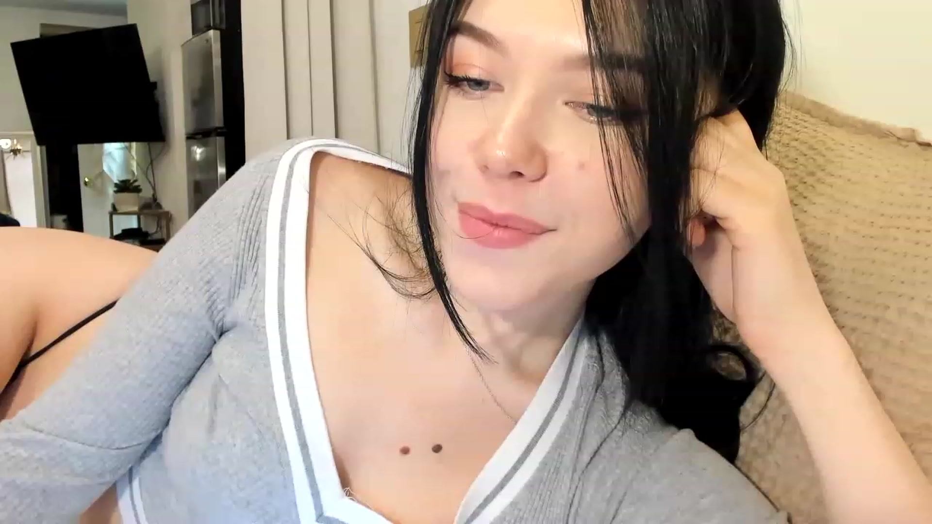 Gallery image thumbnail from Nancy_Morris's myfreecams stream on, 01/28/2023, 02:30 image 5 of 20