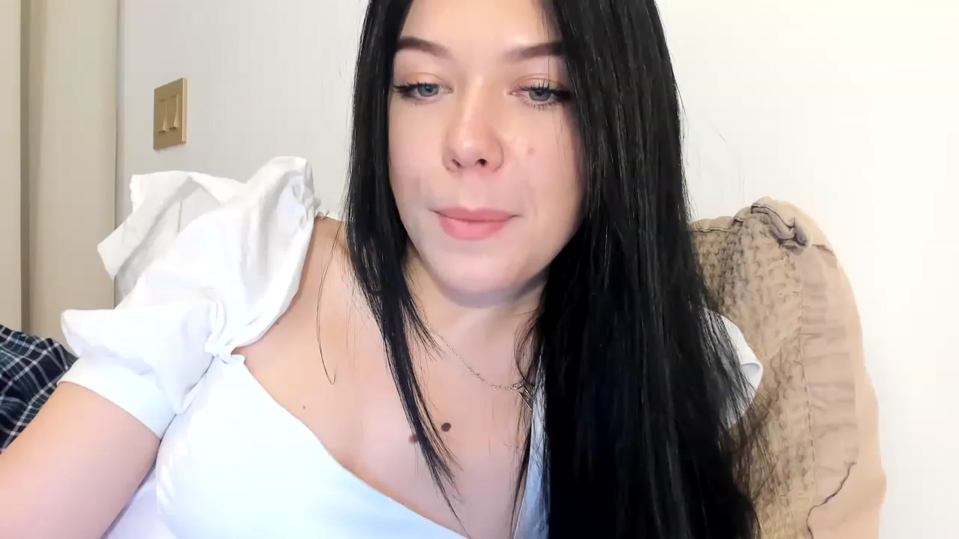 Gallery image thumbnail from Nancy_Morris's myfreecams stream on, 01/30/2023, 22:48 image 13 of 20