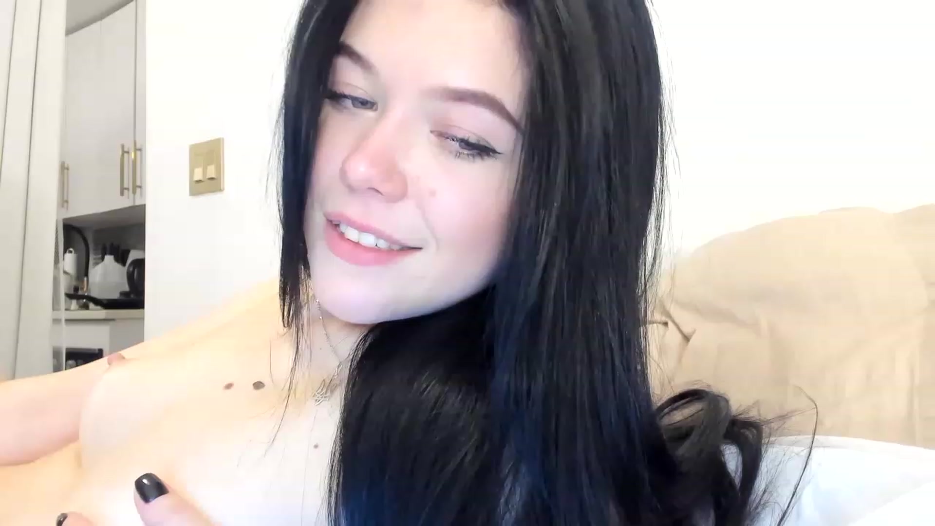 Gallery image thumbnail from Nancy_Morris's myfreecams stream on, 02/02/2023, 02:17 image 5 of 20