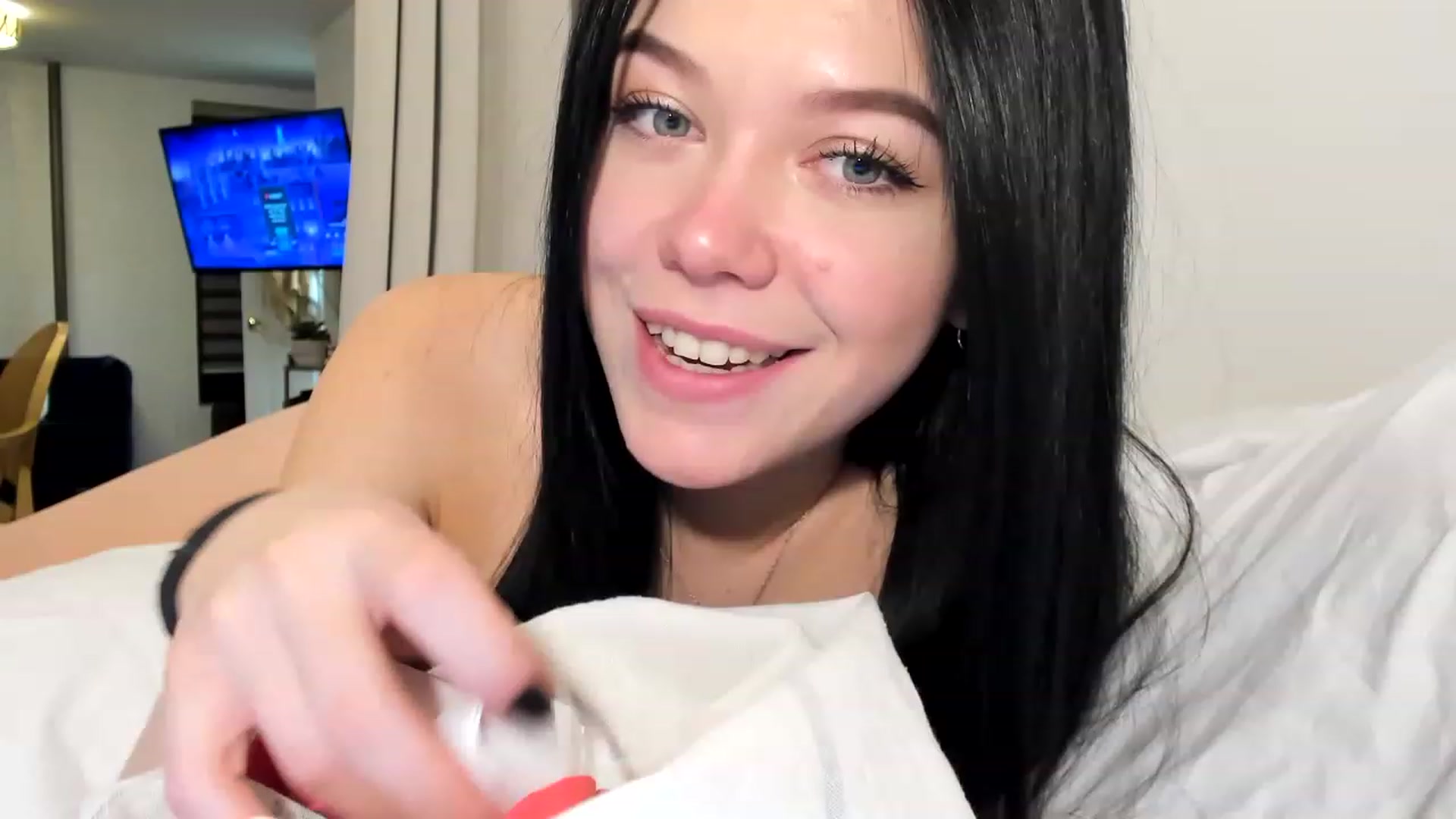 Gallery image thumbnail from Nancy_Morris's myfreecams stream on, 02/03/2023, 01:37 image 9 of 20