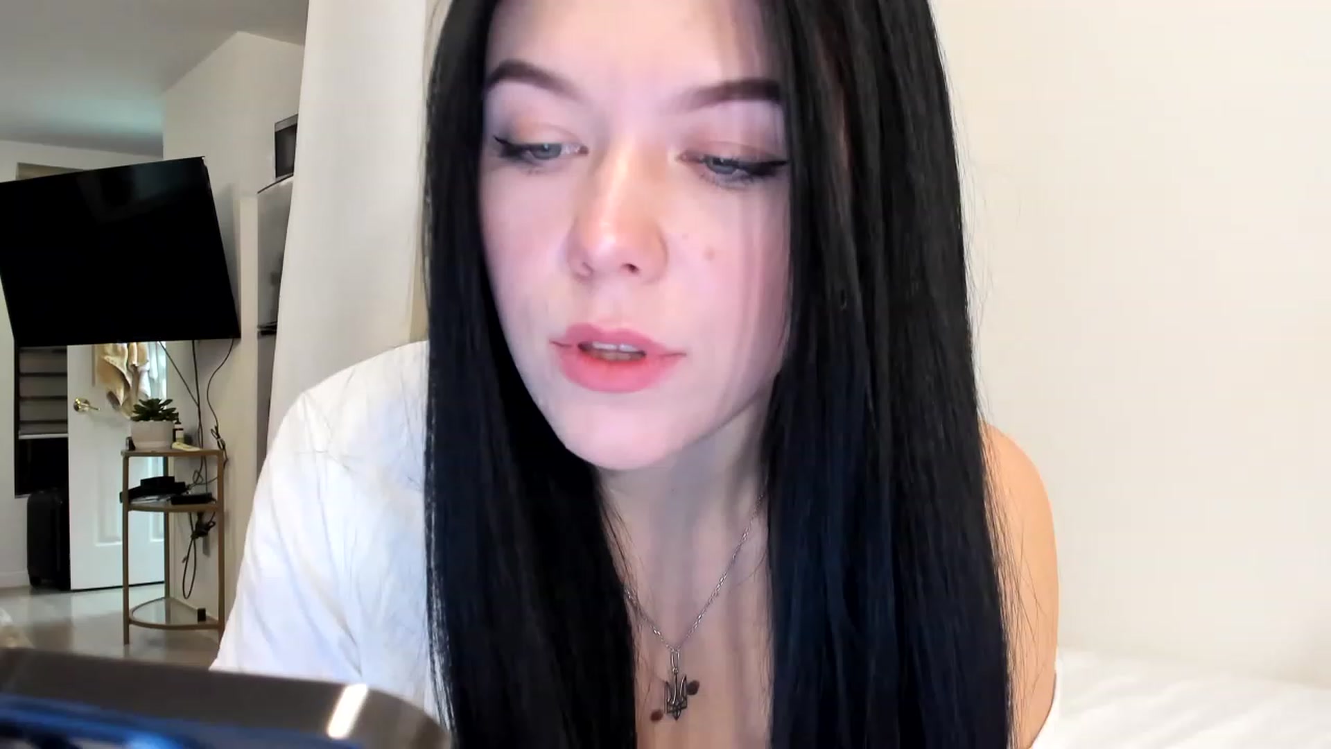 Gallery image thumbnail from Nancy_Morris's myfreecams stream on, 02/04/2023, 24:00 image 2 of 20