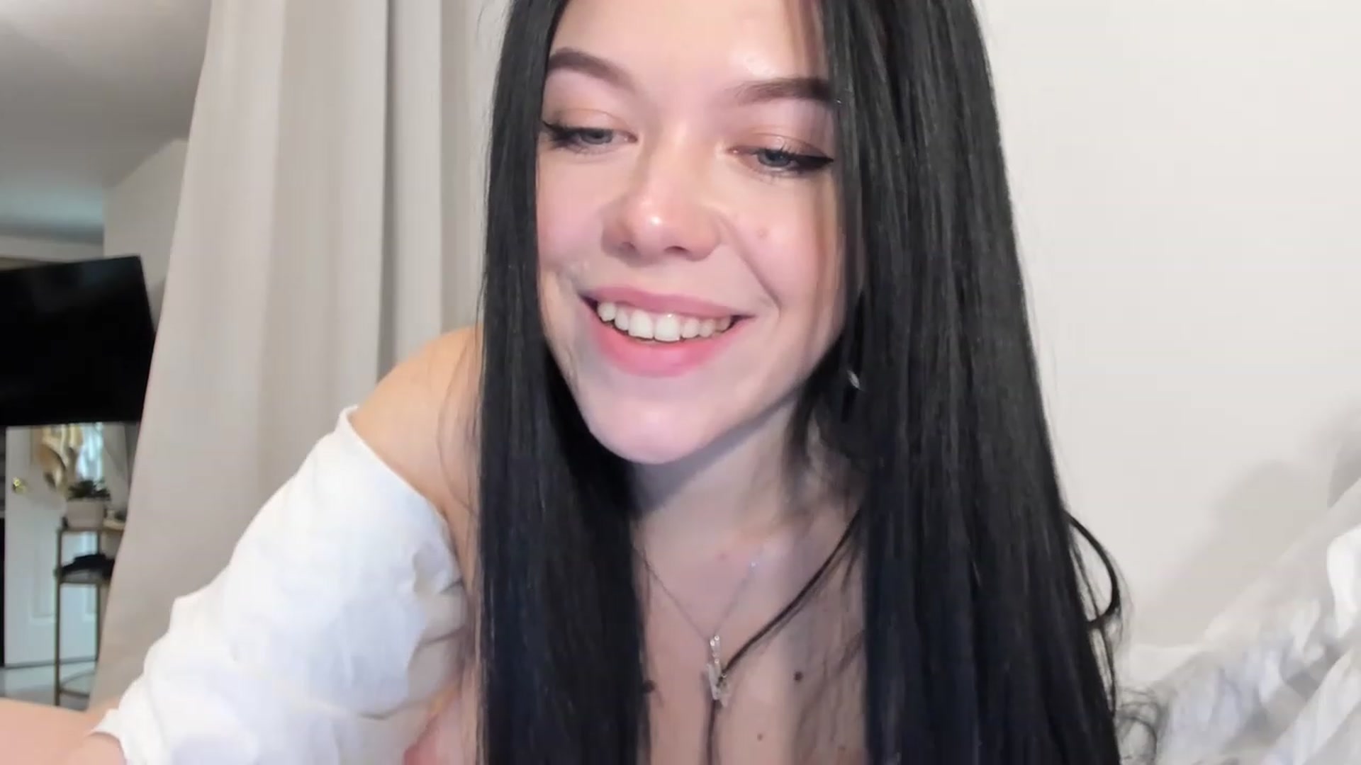 Gallery image thumbnail from Nancy_Morris's myfreecams stream on, 02/04/2023, 02:27 image 17 of 20