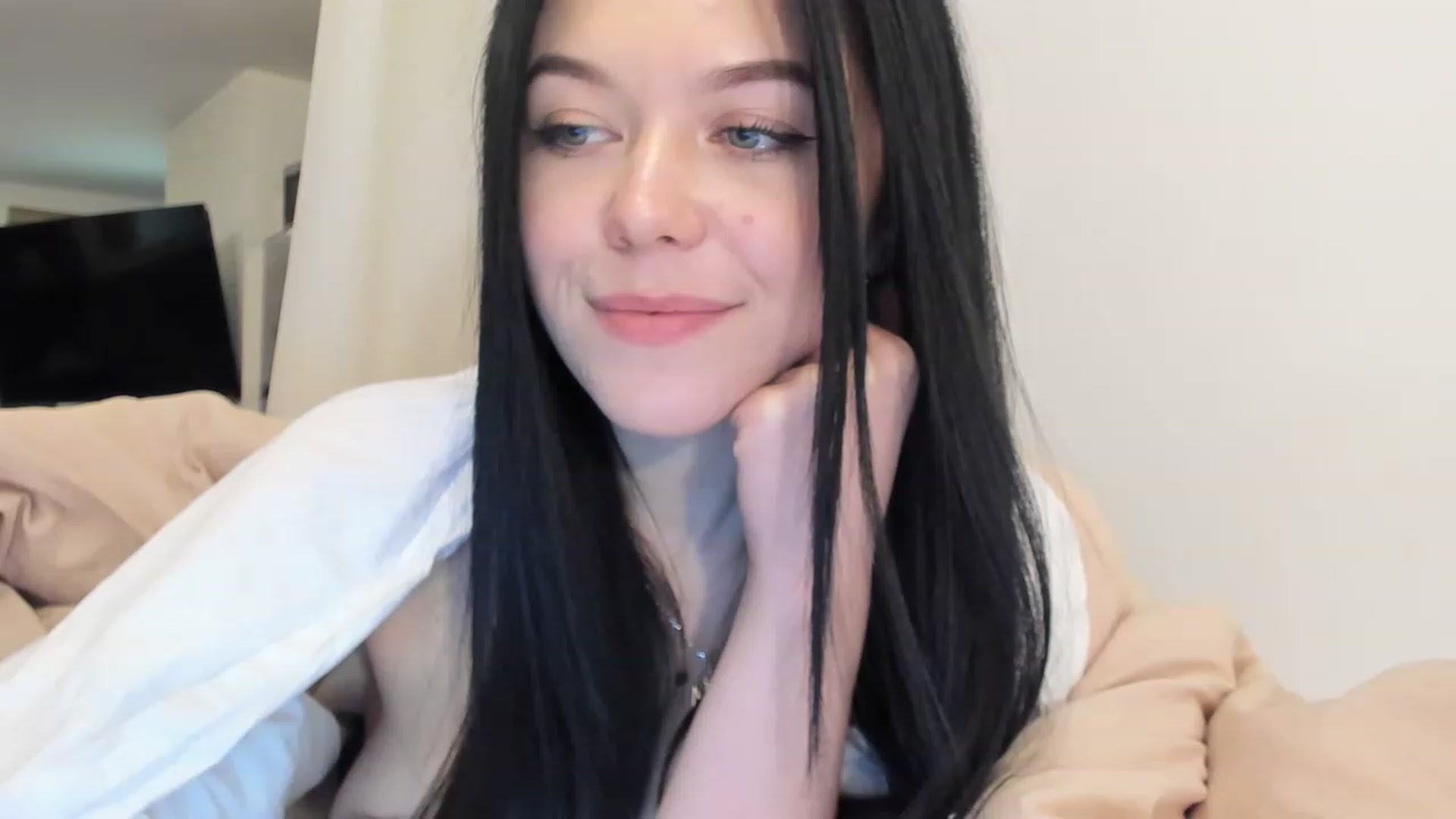 Gallery image thumbnail from Nancy_Morris's myfreecams stream on, 02/04/2023, 02:27 image 14 of 20
