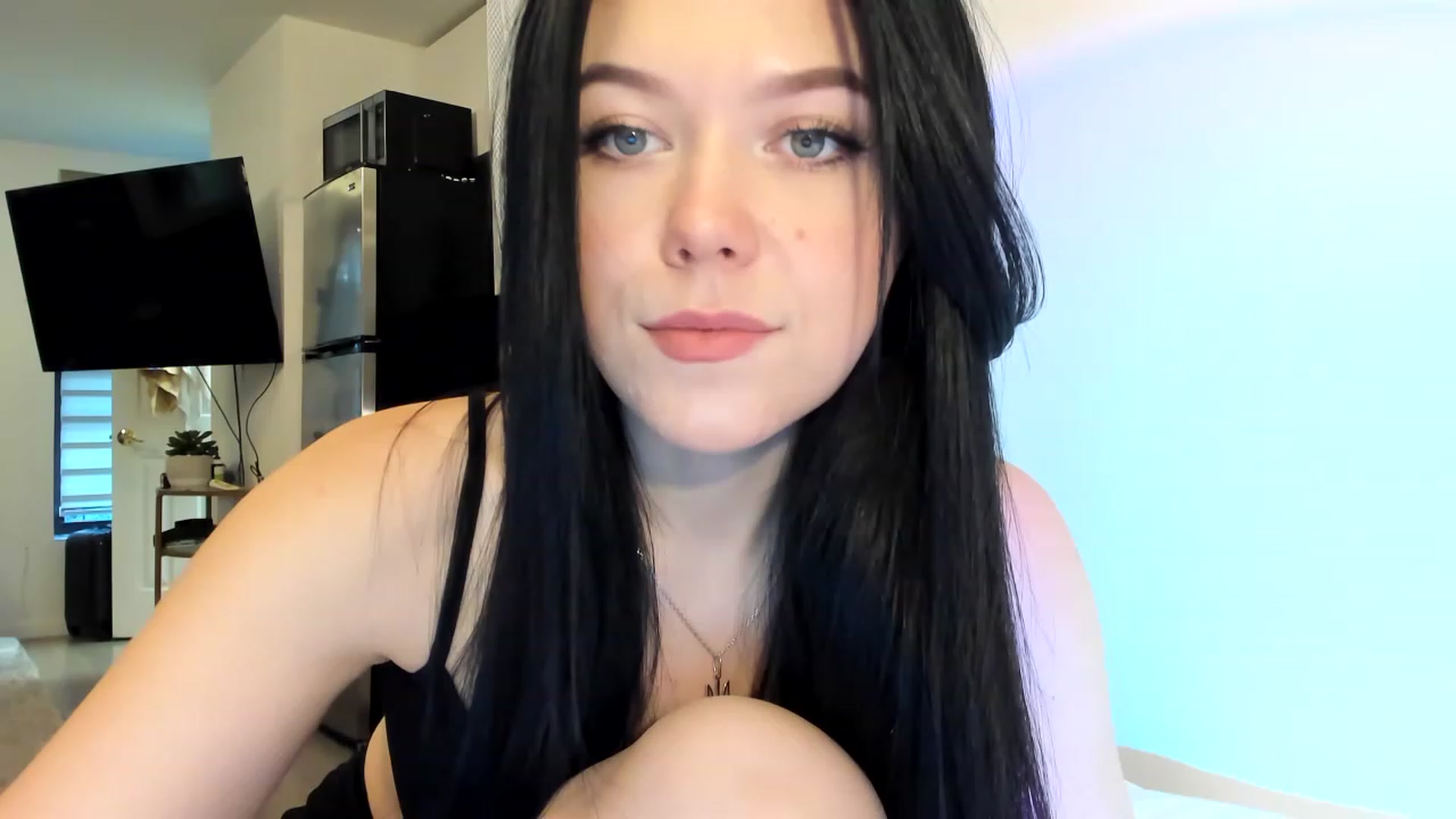Gallery image thumbnail from Nancy_Morris's myfreecams stream on, 02/04/2023, 22:32 image 8 of 20