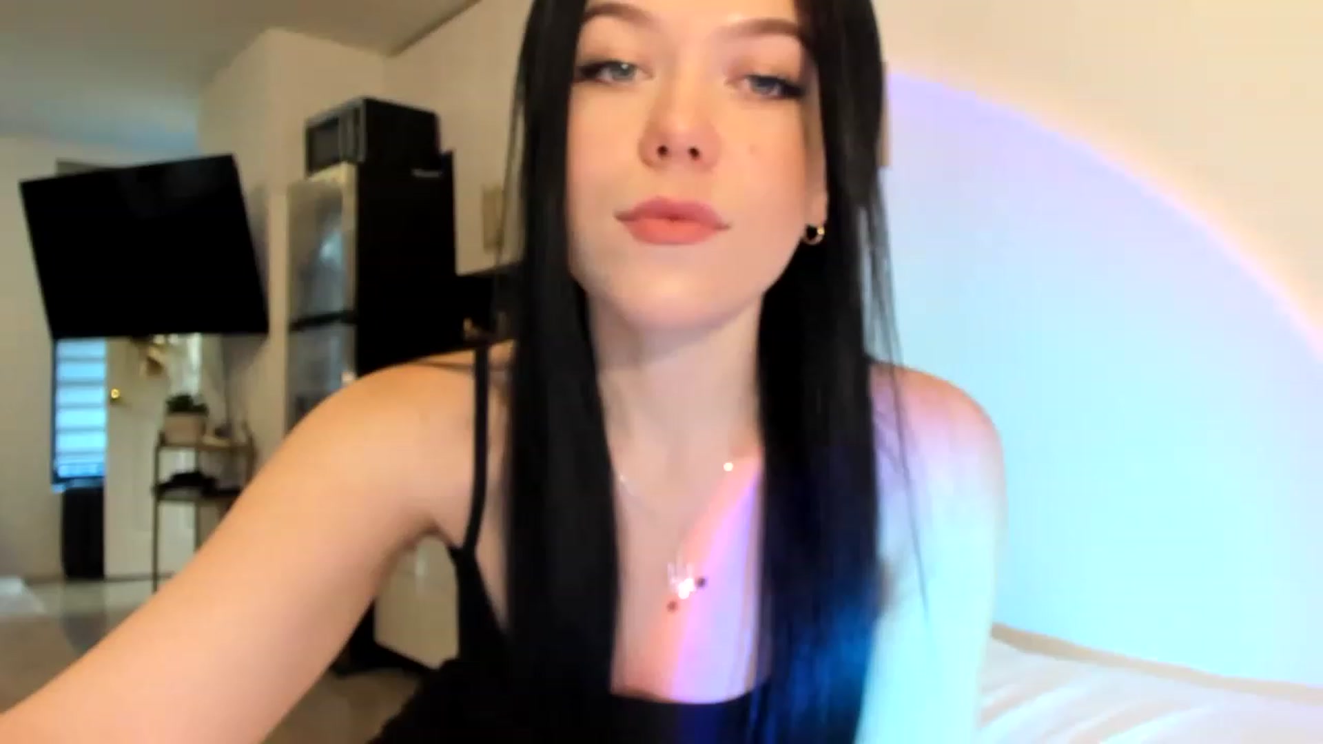 Gallery image thumbnail from Nancy_Morris's myfreecams stream on, 02/04/2023, 22:32 image 6 of 20