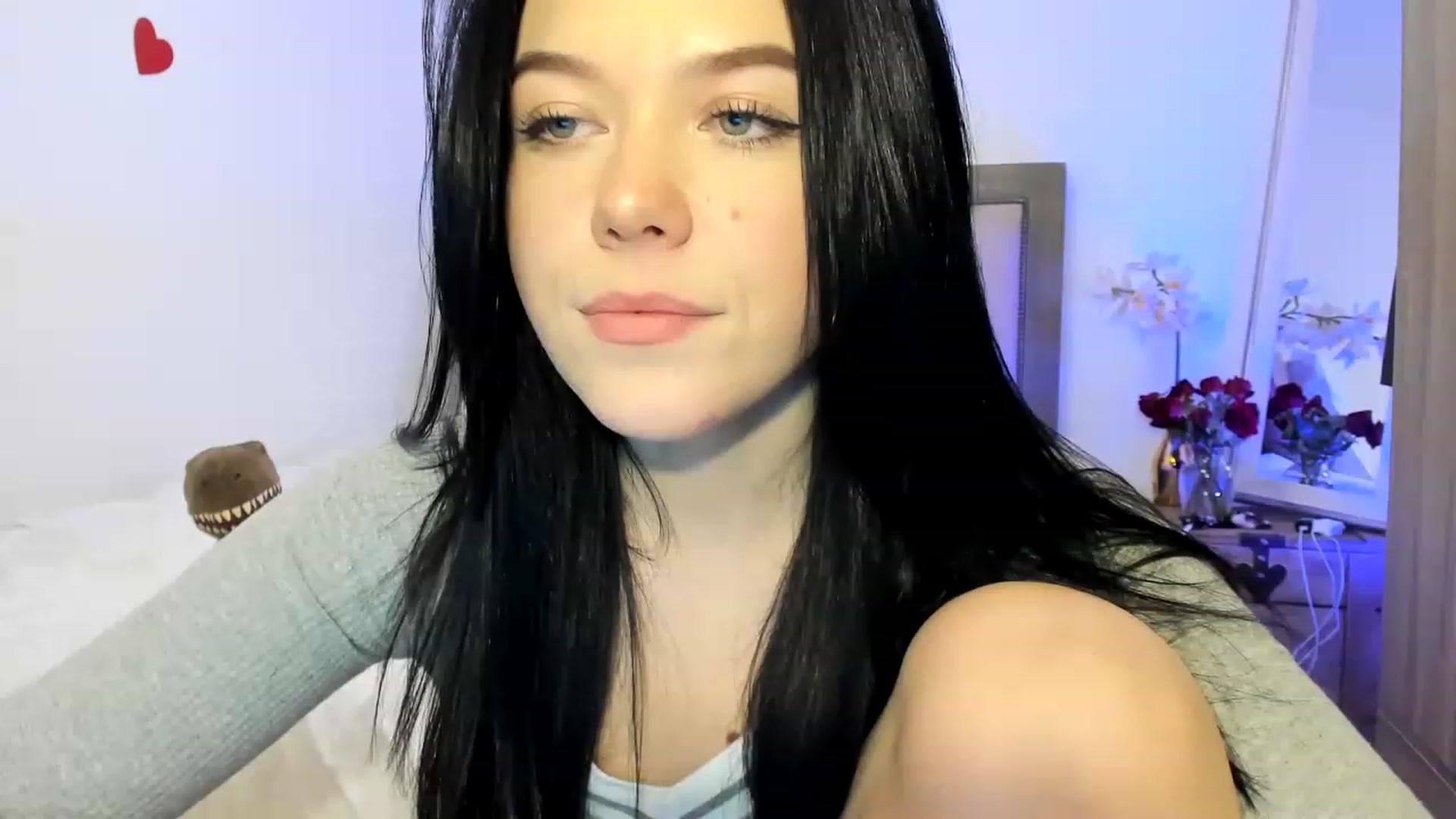Gallery image thumbnail from Nancy_Morris's myfreecams stream on, 02/07/2023, 04:35 image 1 of 20