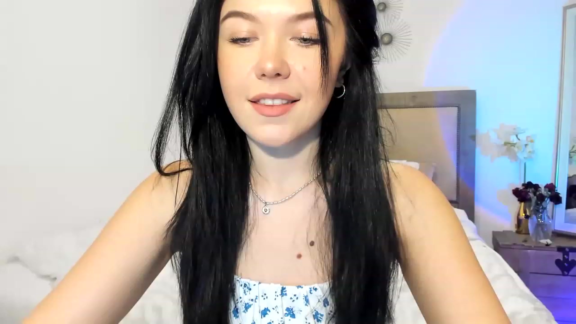Gallery image thumbnail from Nancy_Morris's myfreecams stream on, 02/10/2023, 21:17 image 2 of 20