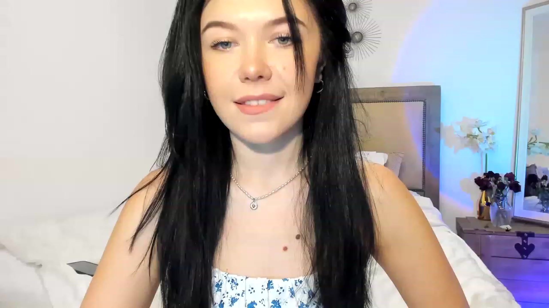 Gallery image thumbnail from Nancy_Morris's myfreecams stream on, 02/10/2023, 21:17 image 1 of 20