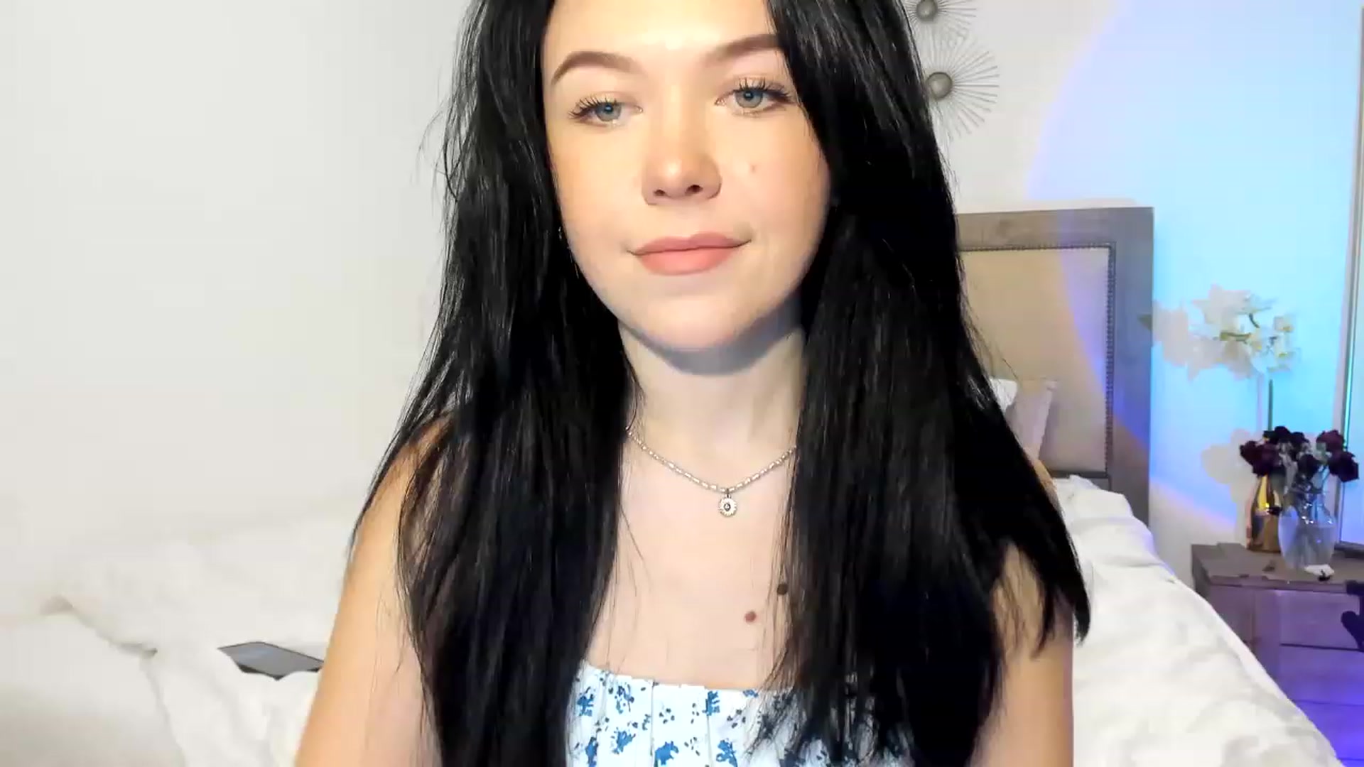 Gallery image thumbnail from Nancy_Morris's myfreecams stream on, 02/10/2023, 21:17 image 5 of 20