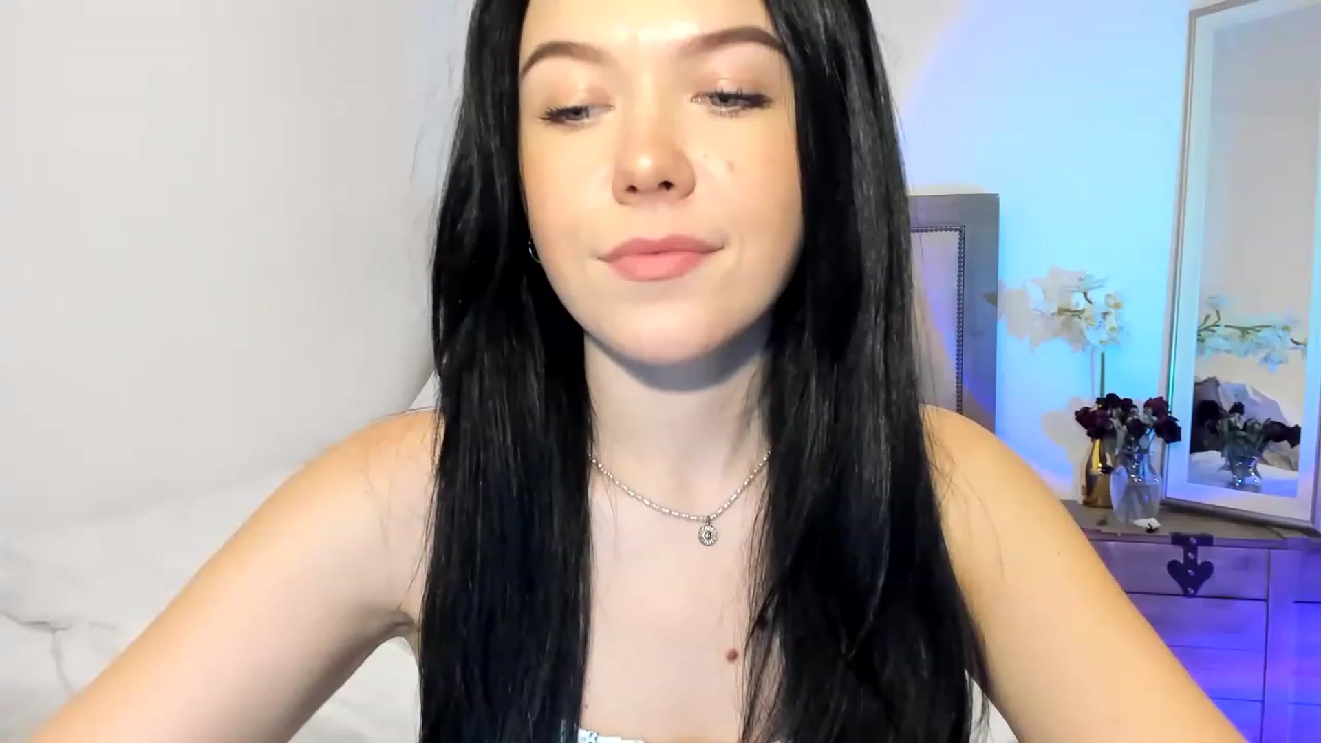Gallery image thumbnail from Nancy_Morris's myfreecams stream on, 02/10/2023, 22:56 image 15 of 20