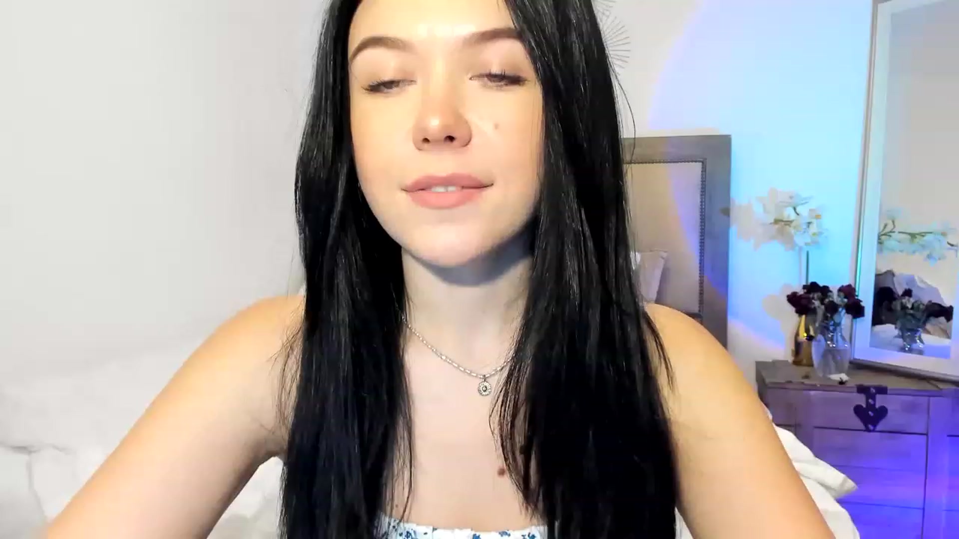 Gallery image thumbnail from Nancy_Morris's myfreecams stream on, 02/10/2023, 22:56 image 4 of 20