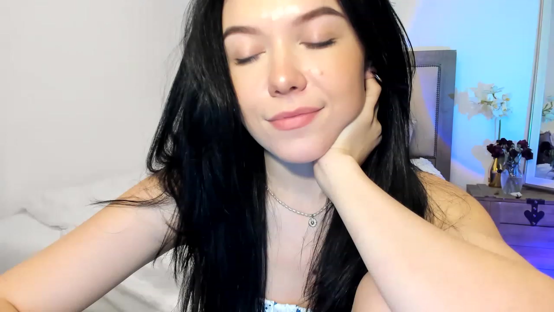 Gallery image thumbnail from Nancy_Morris's myfreecams stream on, 02/10/2023, 22:56 image 19 of 20