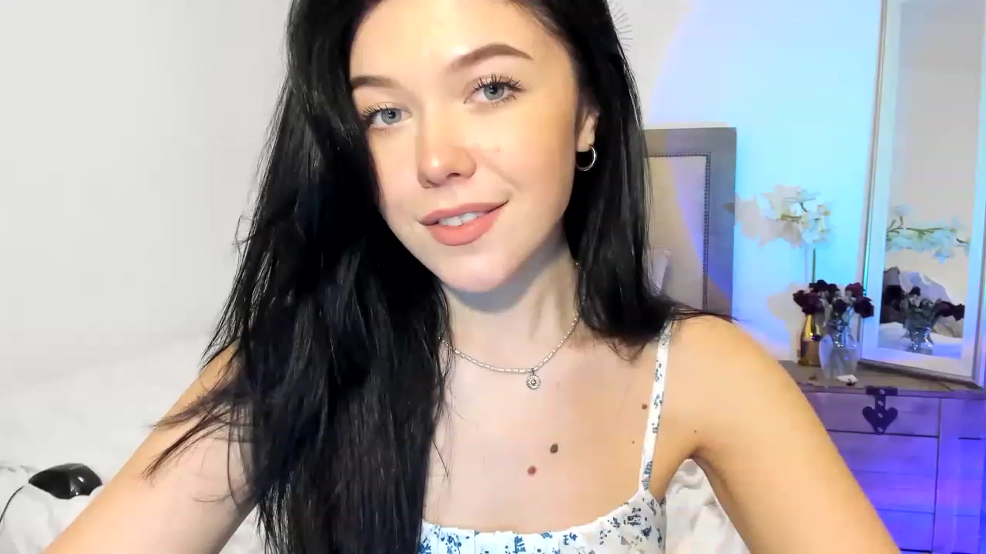 Gallery image thumbnail from Nancy_Morris's myfreecams stream on, 02/11/2023, 24:05 image 3 of 20