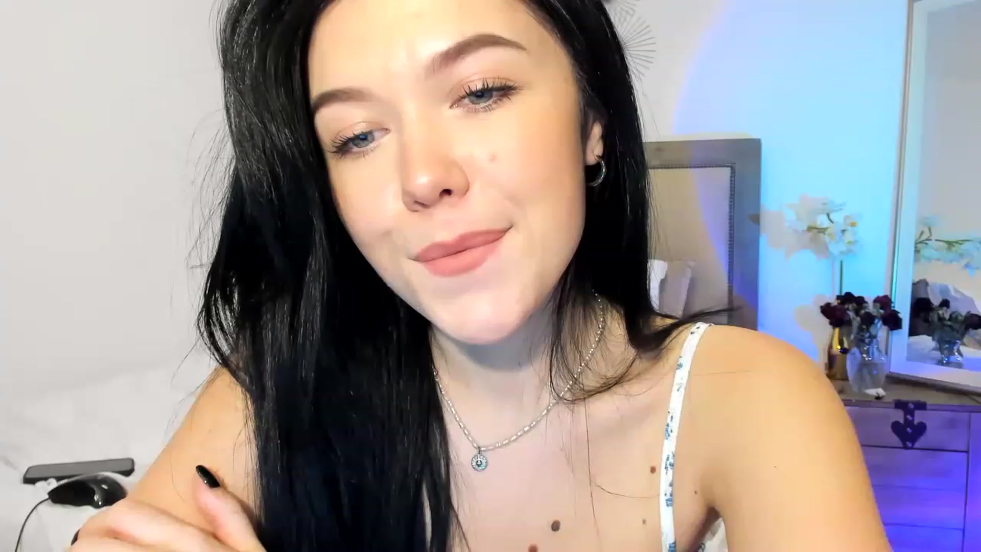 Gallery image thumbnail from Nancy_Morris's myfreecams stream on, 02/11/2023, 24:05 image 13 of 20