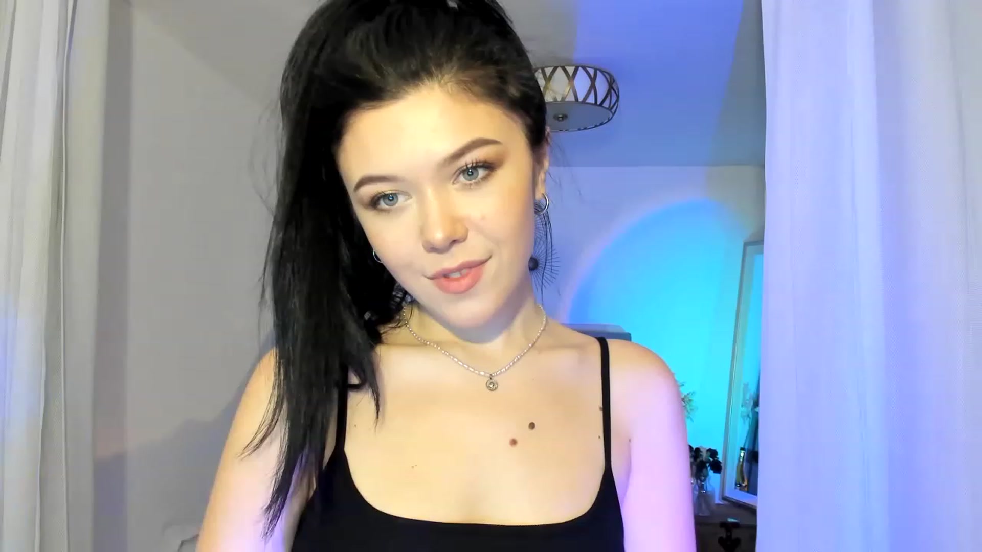 Gallery image thumbnail from Nancy_Morris's myfreecams stream on, 02/11/2023, 21:03 image 5 of 20