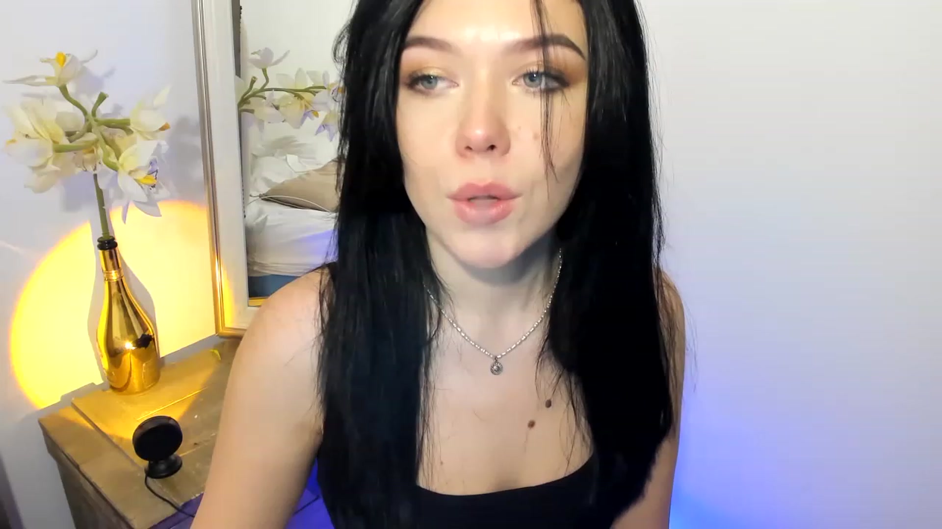 Gallery image thumbnail from Nancy_Morris's myfreecams stream on, 02/11/2023, 23:41 image 6 of 20