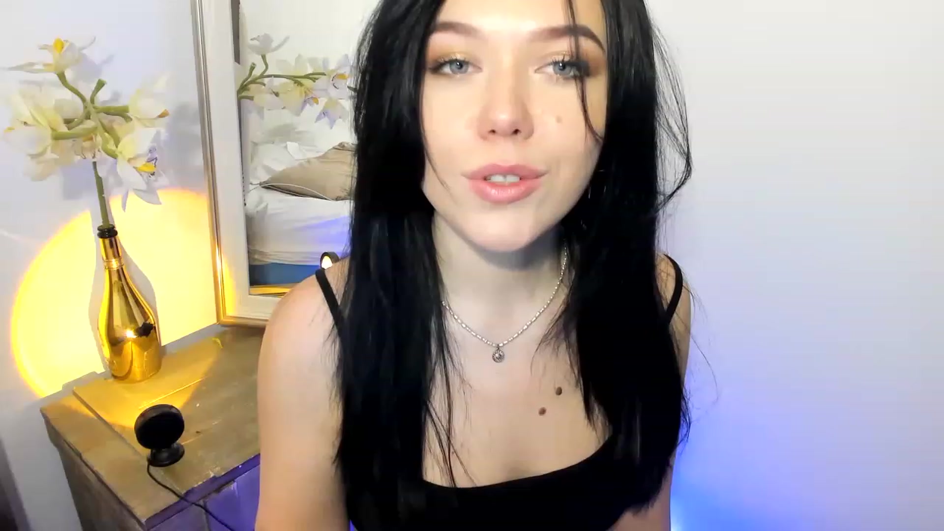 Gallery image thumbnail from Nancy_Morris's myfreecams stream on, 02/11/2023, 23:41 image 19 of 20