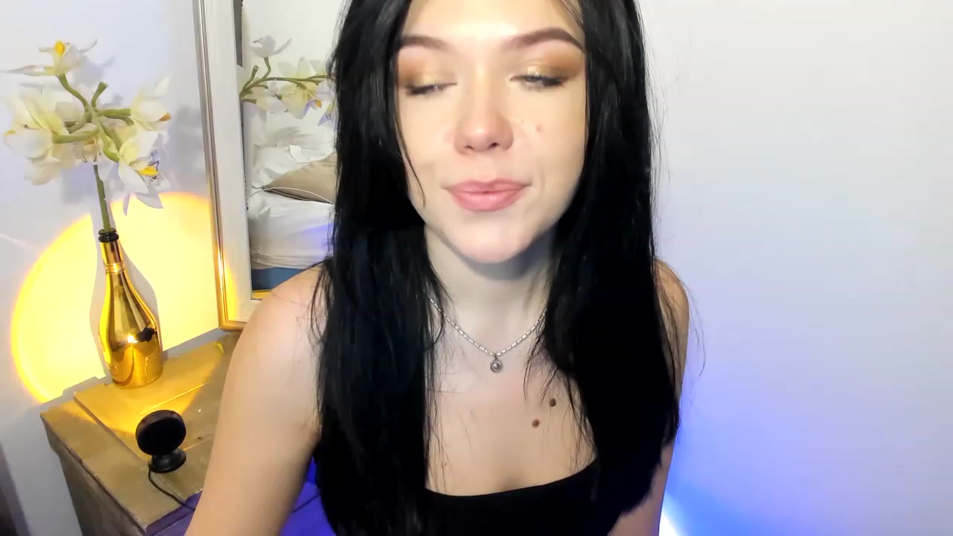 Gallery image thumbnail from Nancy_Morris's myfreecams stream on, 02/11/2023, 23:41 image 8 of 20