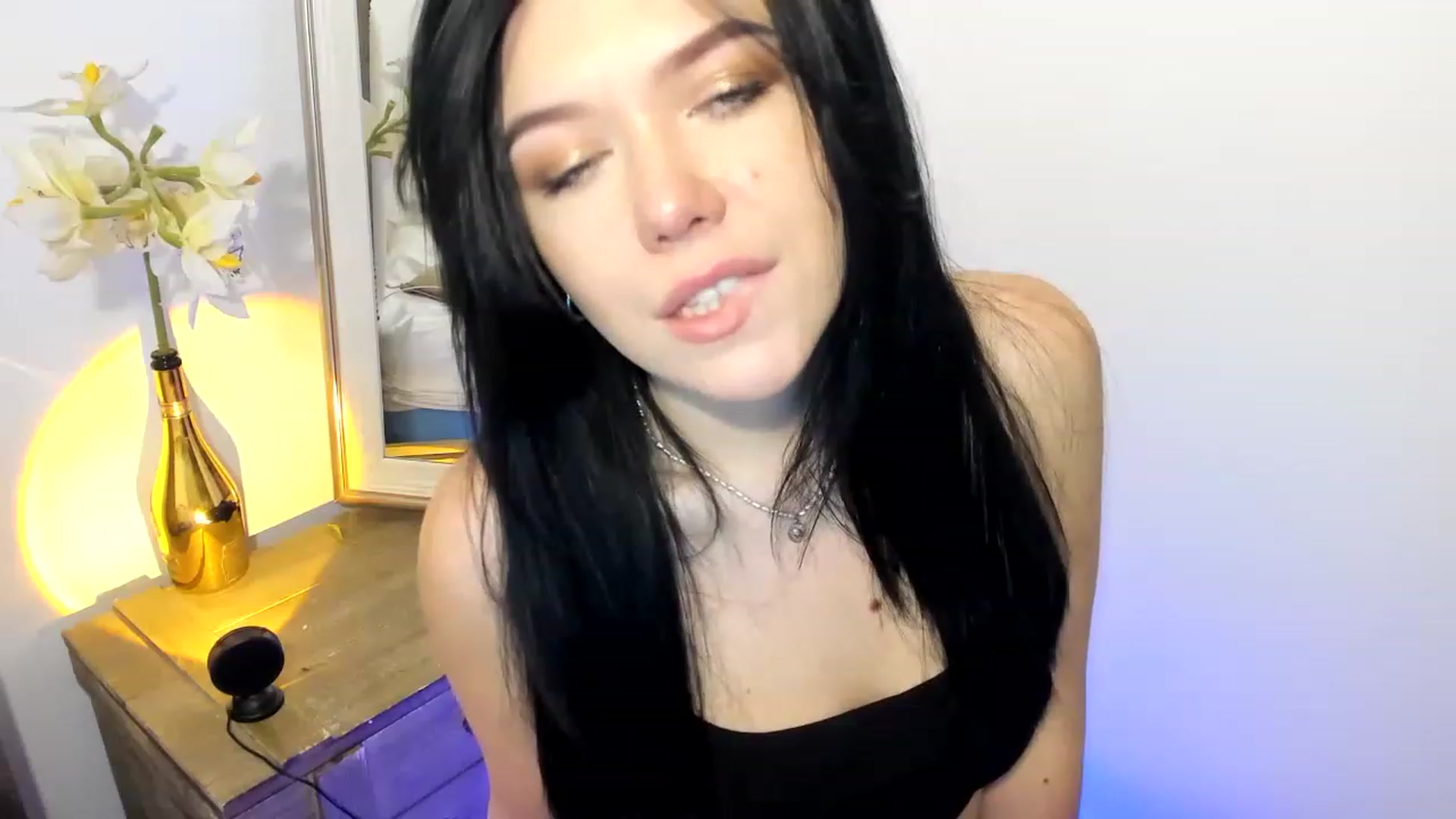 Gallery image thumbnail from Nancy_Morris's myfreecams stream on, 02/11/2023, 23:41 image 11 of 20
