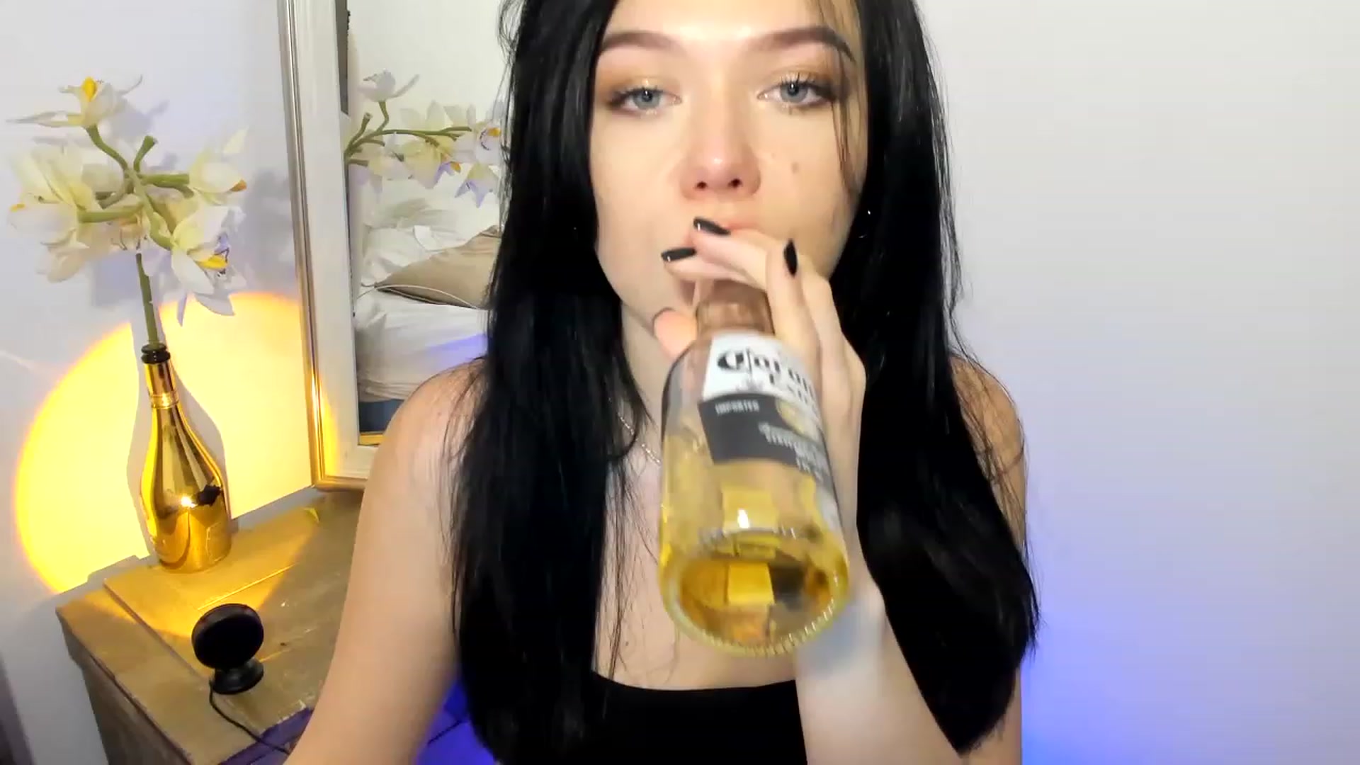 Gallery image thumbnail from Nancy_Morris's myfreecams stream on, 02/11/2023, 23:41 image 1 of 20