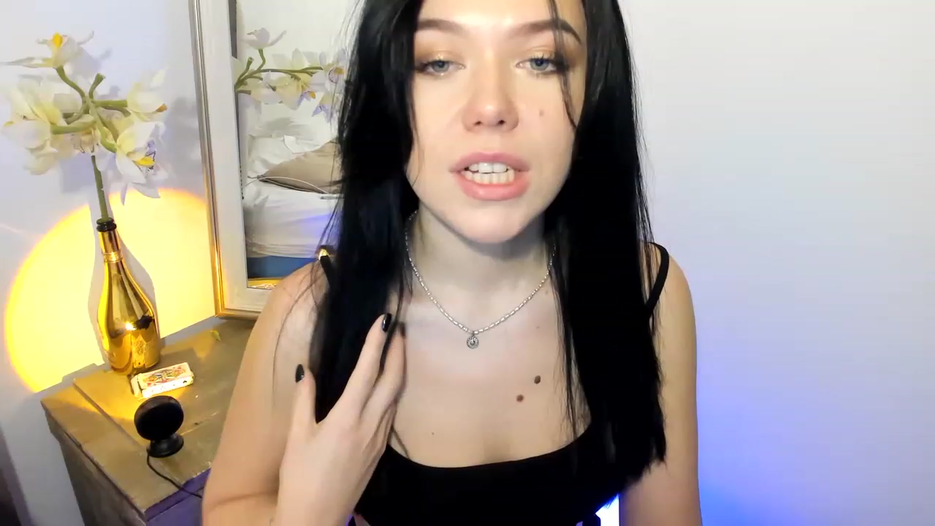 Gallery image thumbnail from Nancy_Morris's myfreecams stream on, 02/12/2023, 24:38 image 4 of 20