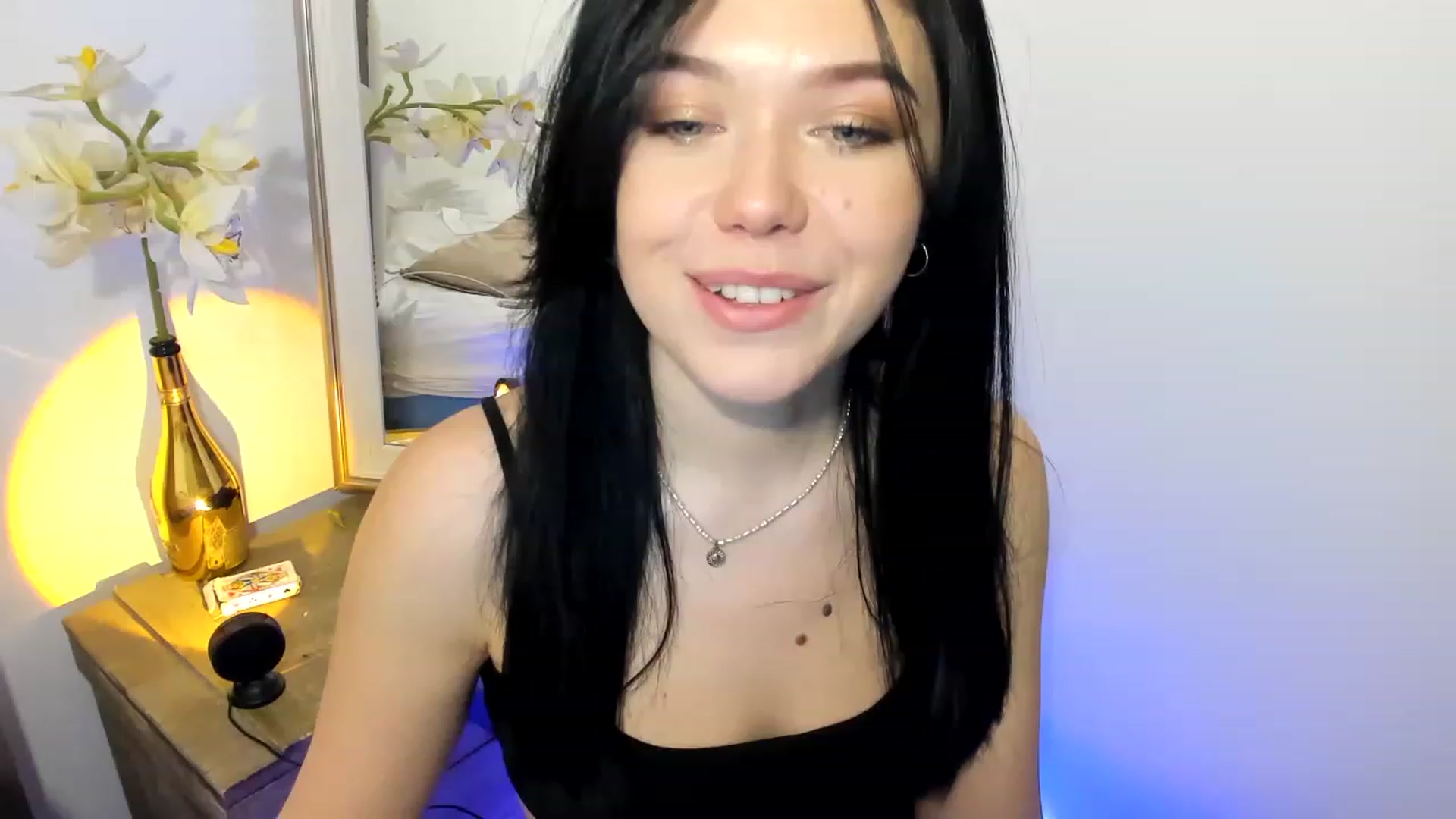 Gallery image thumbnail from Nancy_Morris's myfreecams stream on, 02/12/2023, 24:38 image 8 of 20