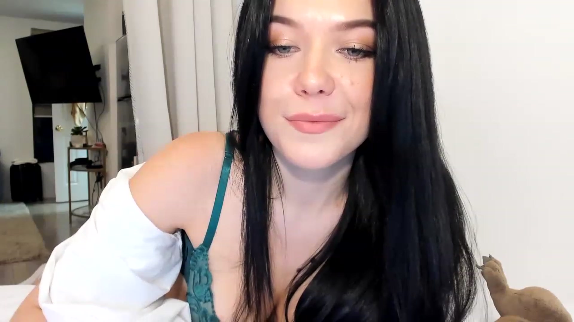 Gallery image thumbnail from Nancy_Morris's myfreecams stream on, 02/12/2023, 23:20 image 10 of 20