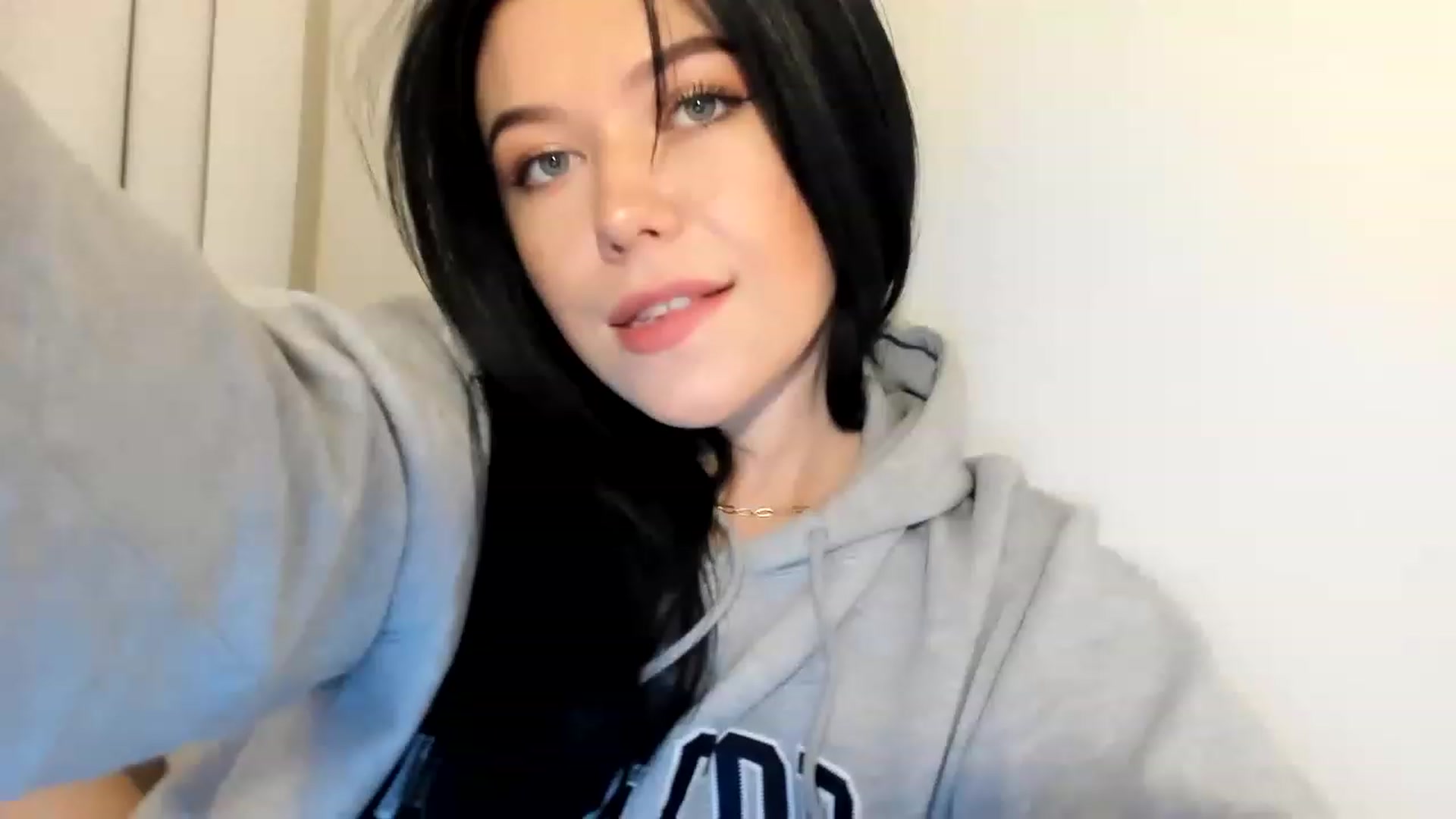Gallery image thumbnail from Nancy_Morris's myfreecams stream on, 02/13/2023, 21:34 image 13 of 20