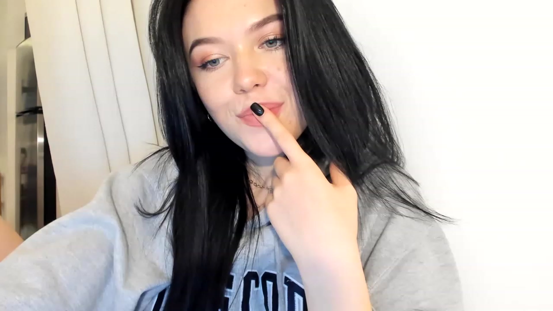 Gallery image thumbnail from Nancy_Morris's myfreecams stream on, 02/13/2023, 23:59 image 4 of 20