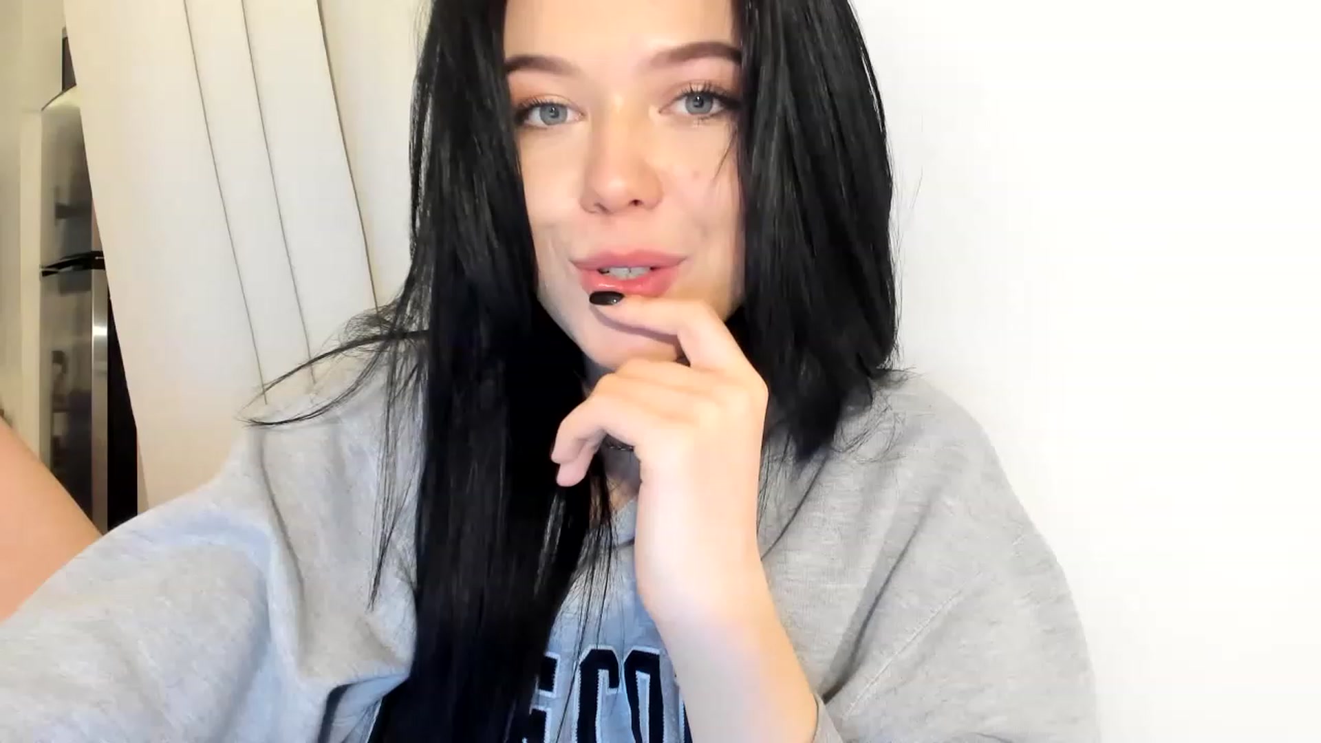 Gallery image thumbnail from Nancy_Morris's myfreecams stream on, 02/13/2023, 23:59 image 5 of 20