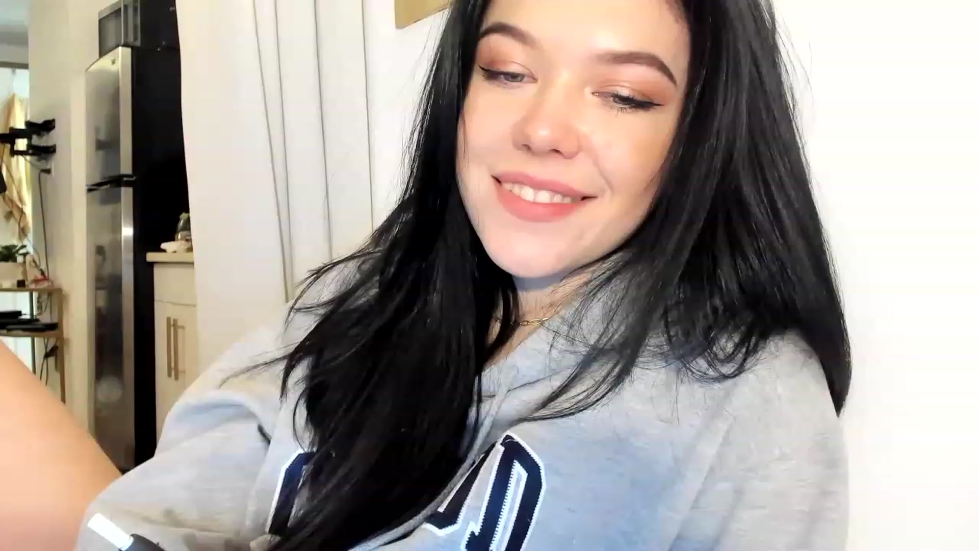 Gallery image thumbnail from Nancy_Morris's myfreecams stream on, 02/14/2023, 02:13 image 2 of 20