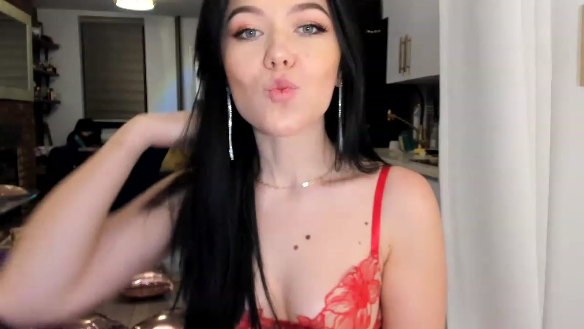 Gallery image thumbnail from Nancy_Morris's myfreecams stream on, 02/15/2023, 01:25 image 3 of 20