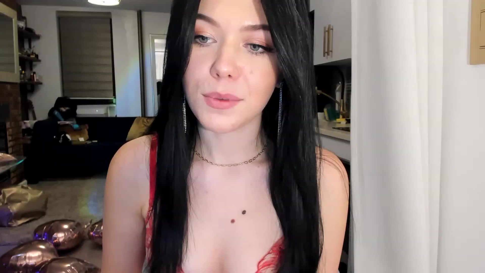 Gallery image thumbnail from Nancy_Morris's myfreecams stream on, 02/15/2023, 01:25 image 6 of 20
