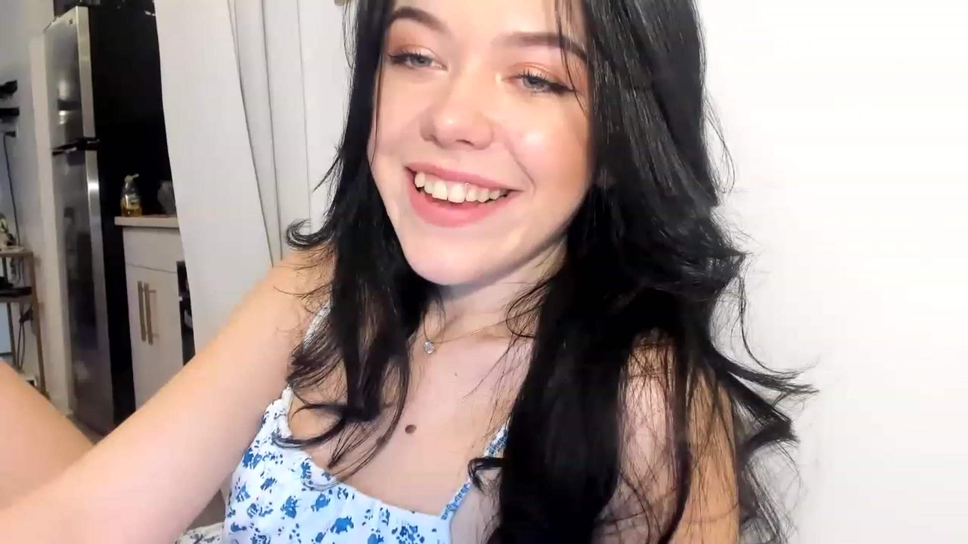 Gallery image thumbnail from Nancy_Morris's myfreecams stream on, 02/18/2023, 03:49 image 5 of 20