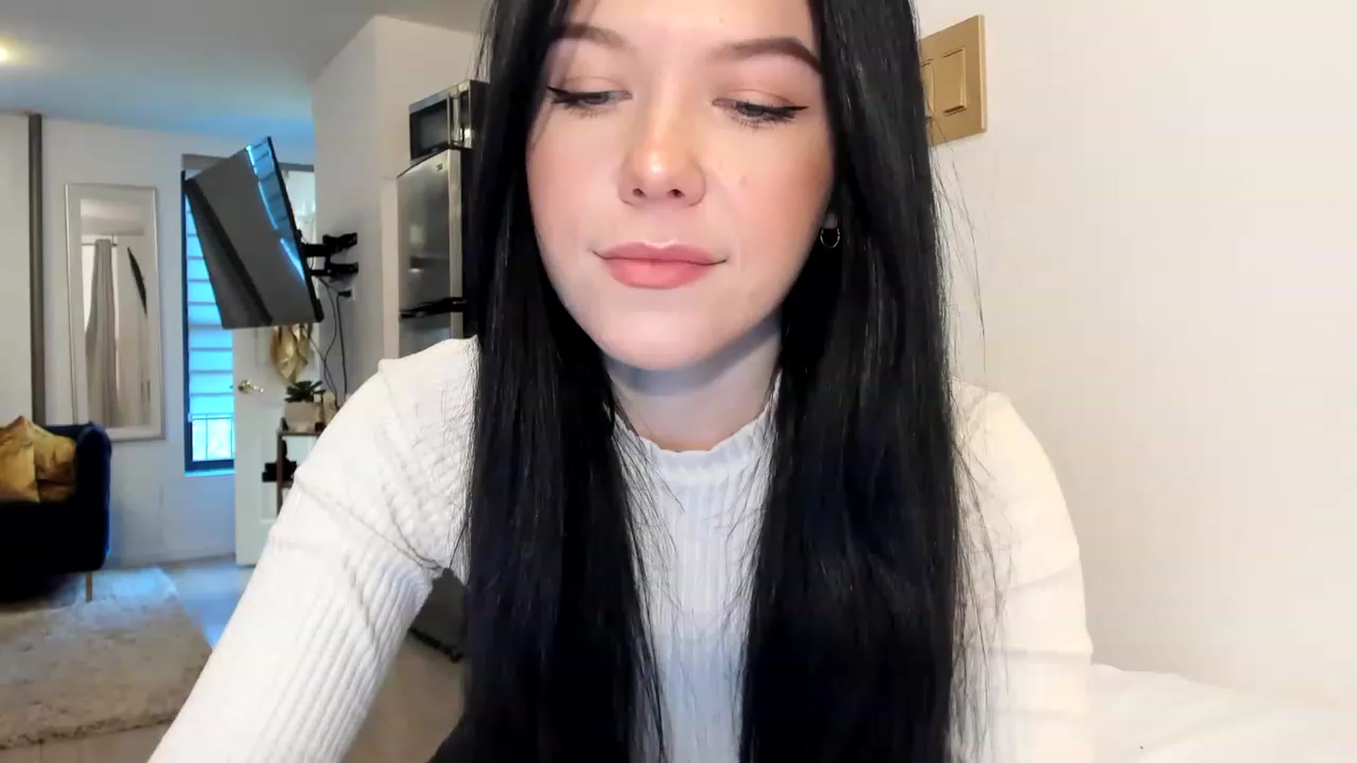 Gallery image thumbnail from Nancy_Morris's myfreecams stream on, 02/20/2023, 21:54 image 3 of 20
