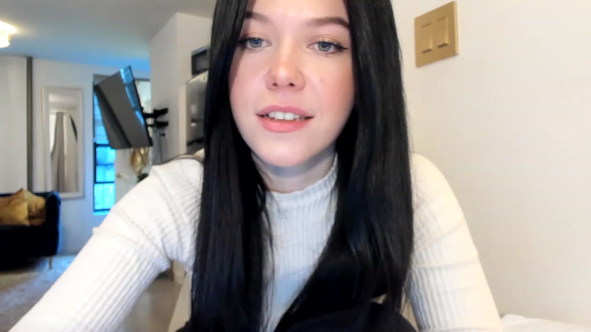 Gallery image thumbnail from Nancy_Morris's myfreecams stream on, 02/20/2023, 21:54 image 13 of 20