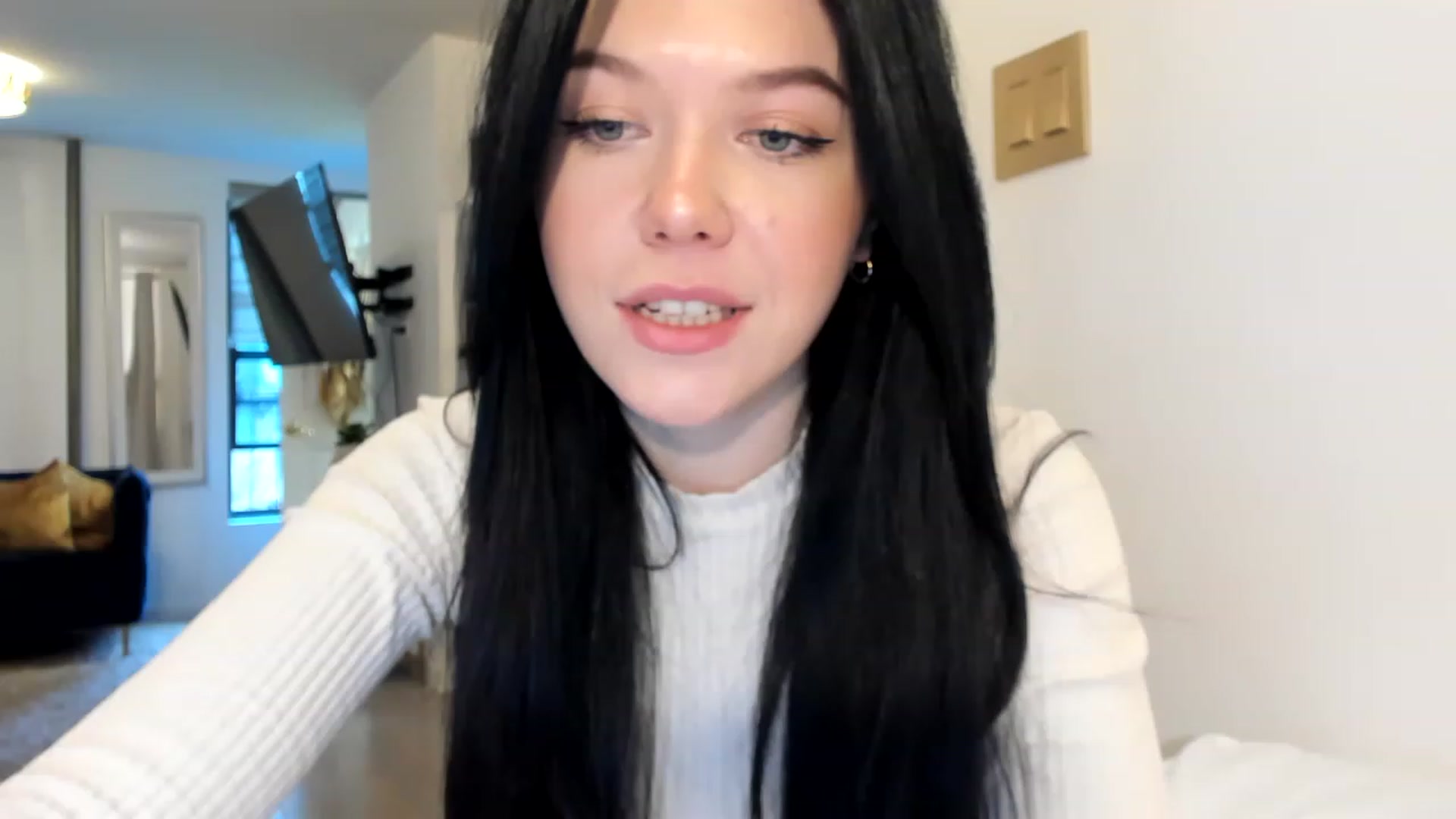 Gallery image thumbnail from Nancy_Morris's myfreecams stream on, 02/20/2023, 21:54 image 7 of 20
