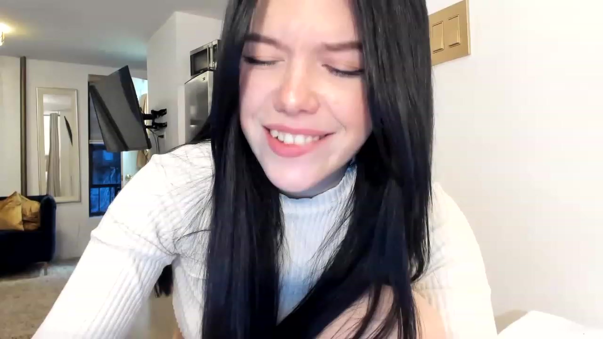 Gallery image thumbnail from Nancy_Morris's myfreecams stream on, 02/21/2023, 24:37 image 6 of 20