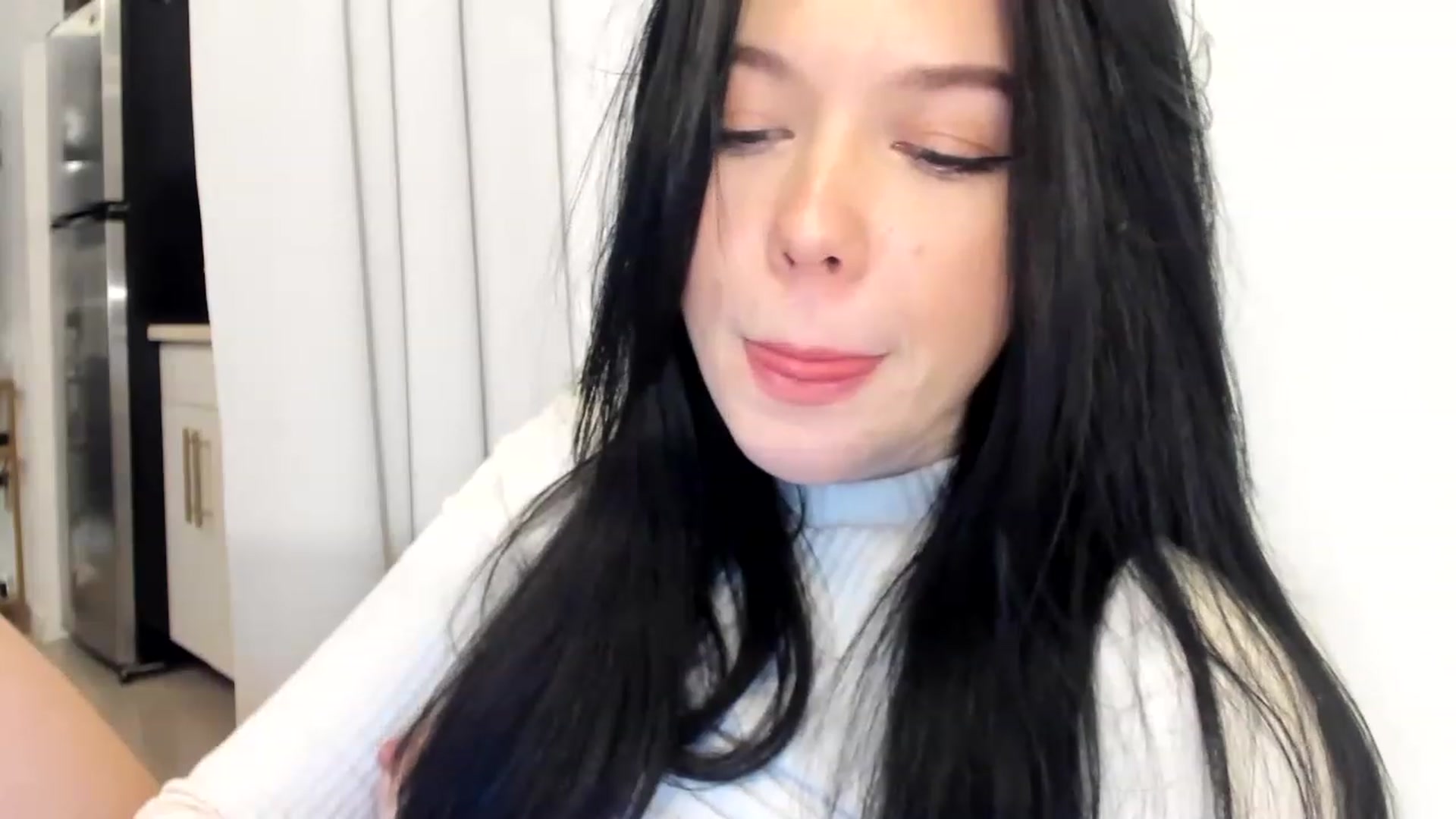 Gallery image thumbnail from Nancy_Morris's myfreecams stream on, 02/21/2023, 24:37 image 18 of 20