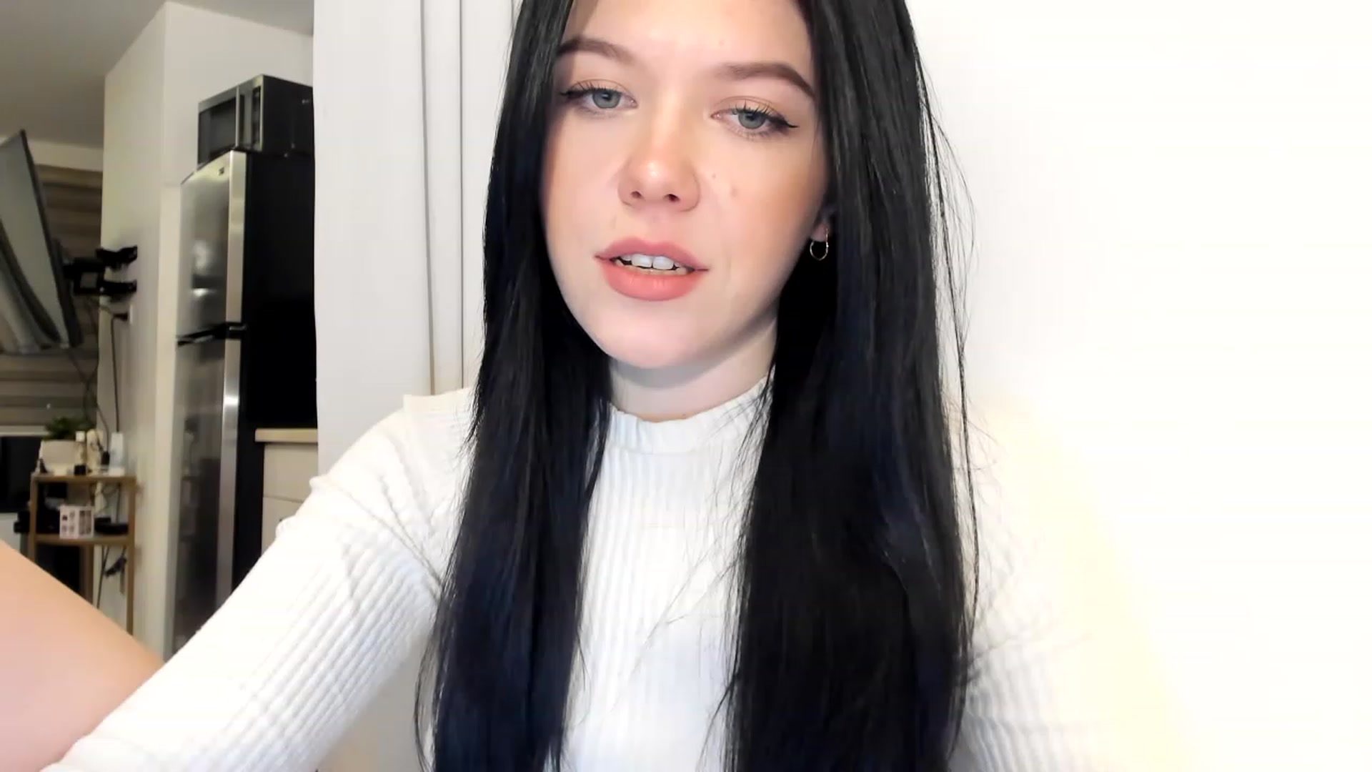 Gallery image thumbnail from Nancy_Morris's myfreecams stream on, 02/21/2023, 24:37 image 20 of 20