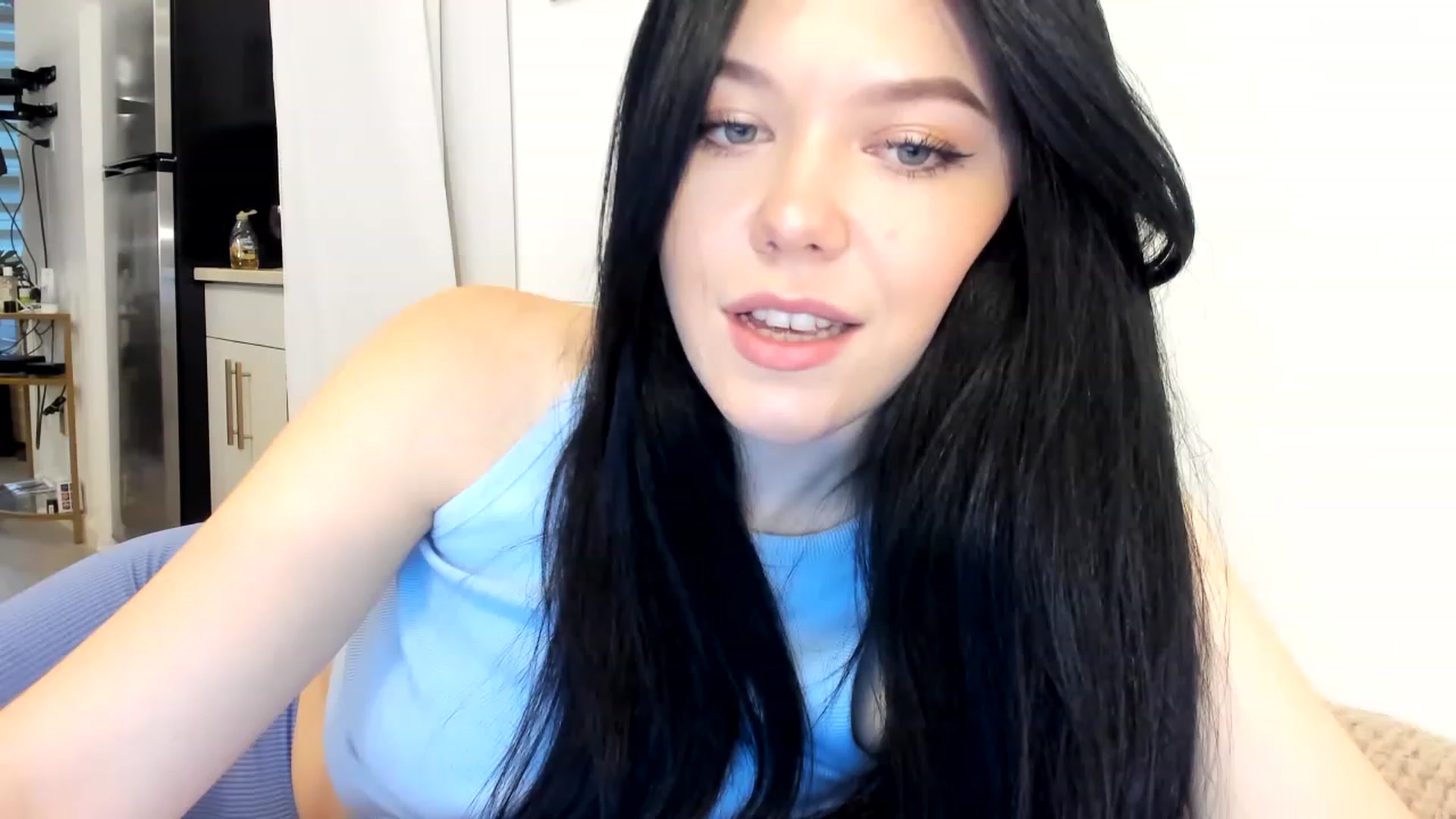 Gallery image thumbnail from Nancy_Morris's myfreecams stream on, 02/22/2023, 22:13 image 15 of 20