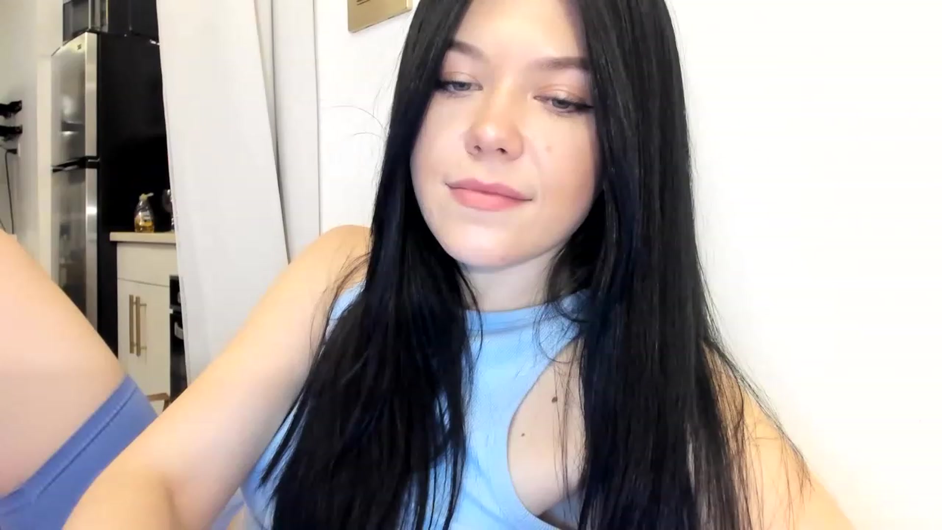 Gallery image thumbnail from Nancy_Morris's myfreecams stream on, 02/22/2023, 22:13 image 18 of 20