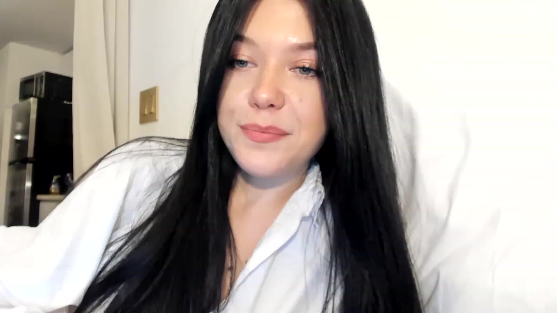 Gallery image thumbnail from Nancy_Morris's myfreecams stream on, 02/23/2023, 24:04 image 17 of 20