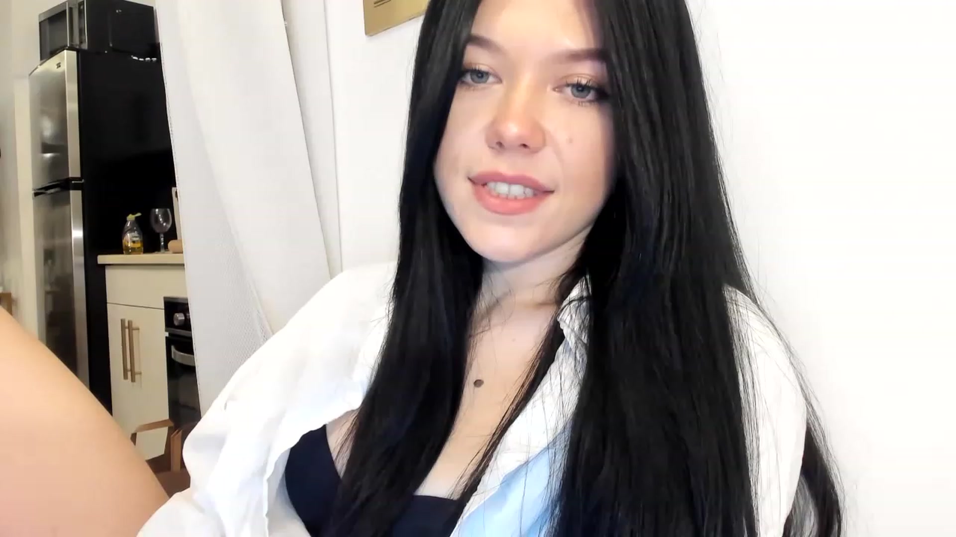 Gallery image thumbnail from Nancy_Morris's myfreecams stream on, 02/23/2023, 24:04 image 6 of 20