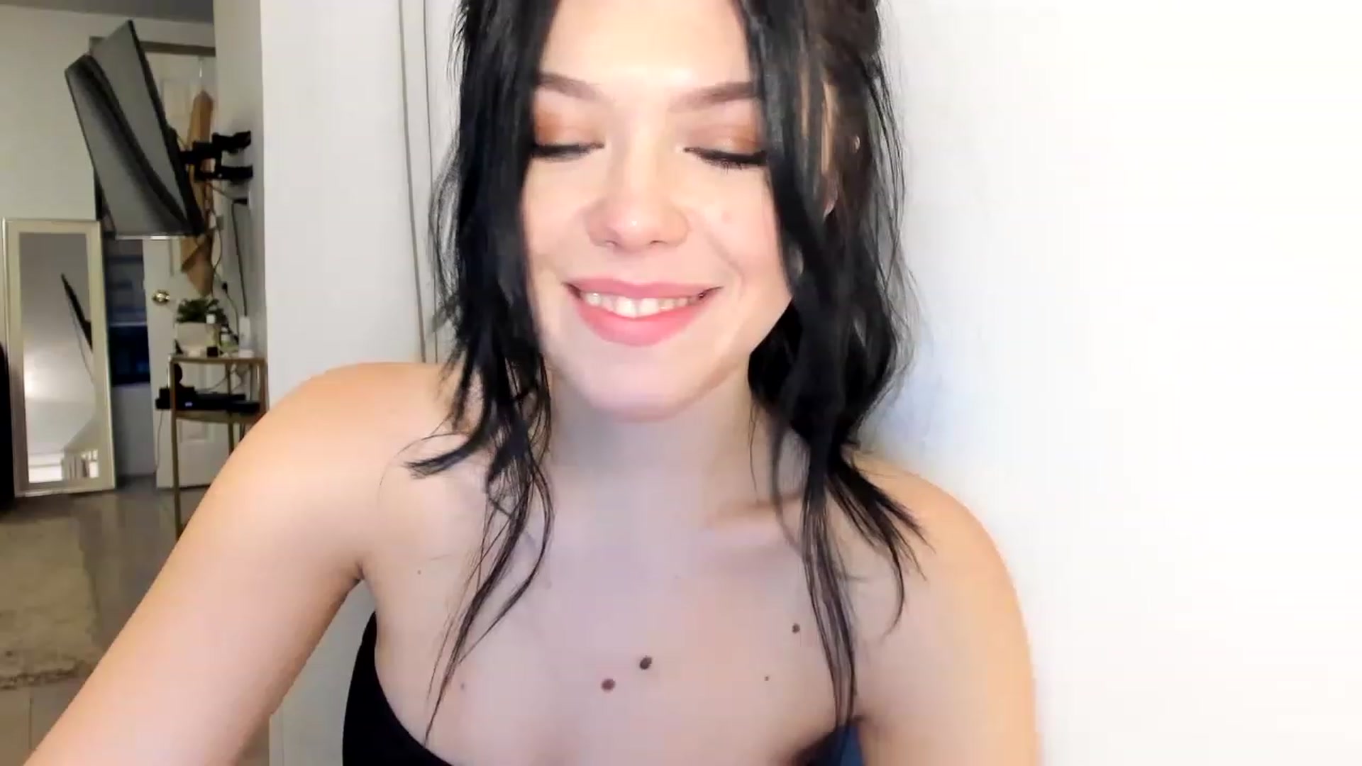 Gallery image thumbnail from Nancy_Morris's myfreecams stream on, 02/25/2023, 23:16 image 15 of 20