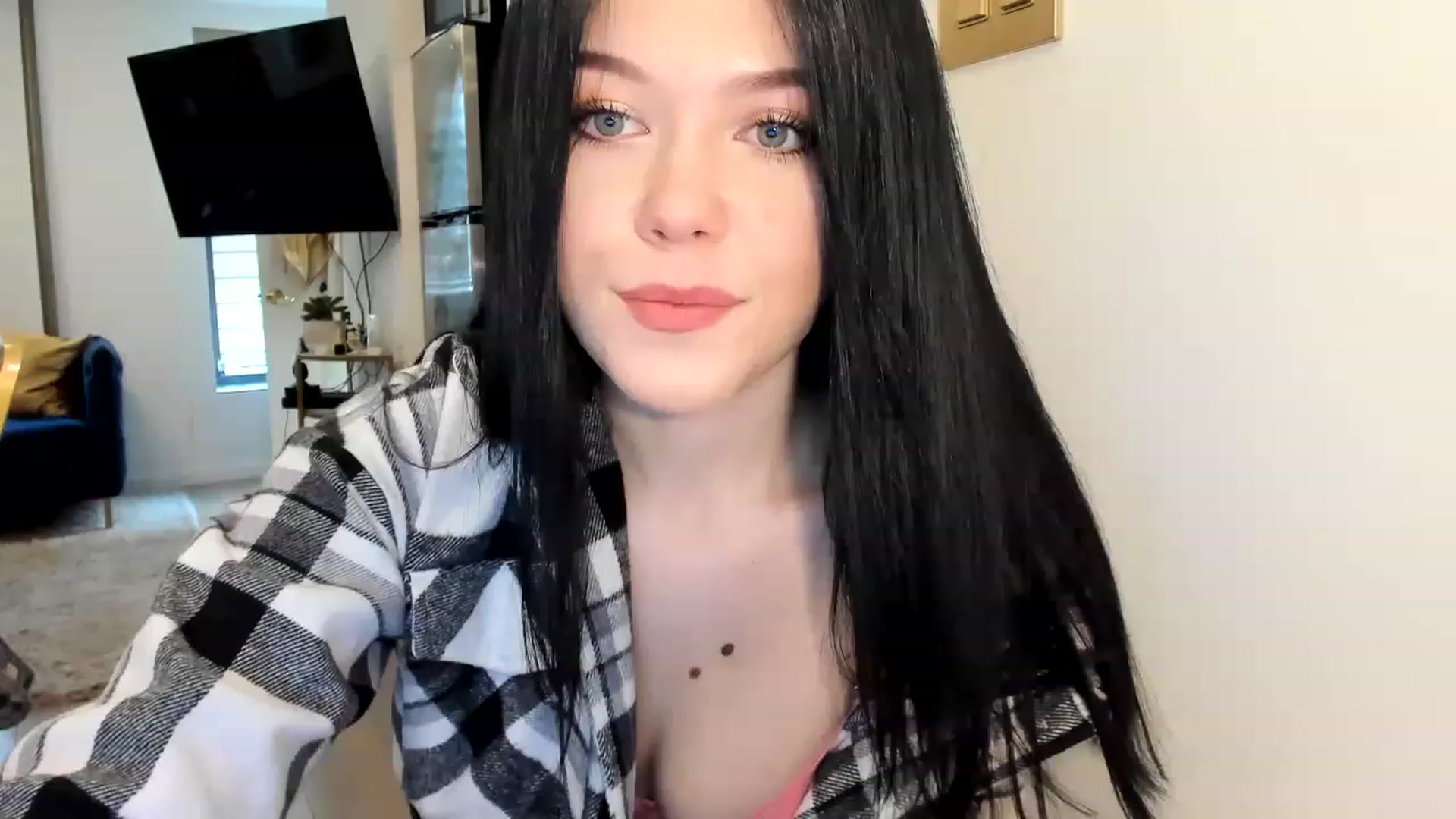 Gallery image thumbnail from Nancy_Morris's myfreecams stream on, 02/27/2023, 20:04 image 12 of 20