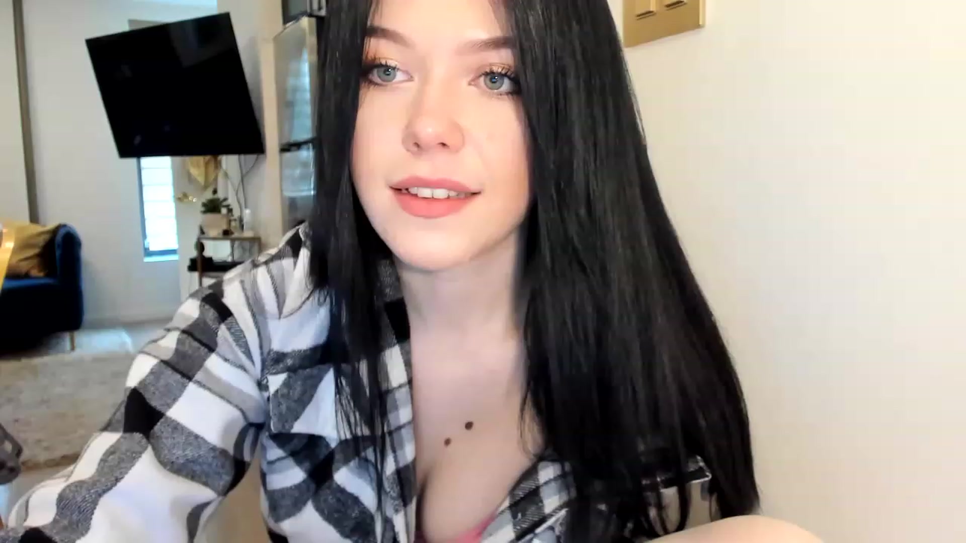 Gallery image thumbnail from Nancy_Morris's myfreecams stream on, 02/27/2023, 20:04 image 15 of 20