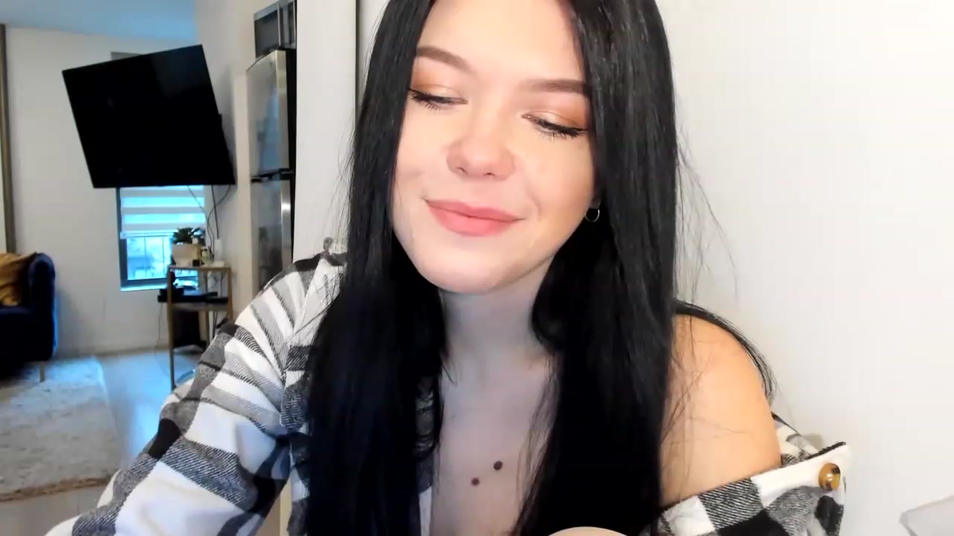 Gallery image thumbnail from Nancy_Morris's myfreecams stream on, 02/27/2023, 23:42 image 4 of 20