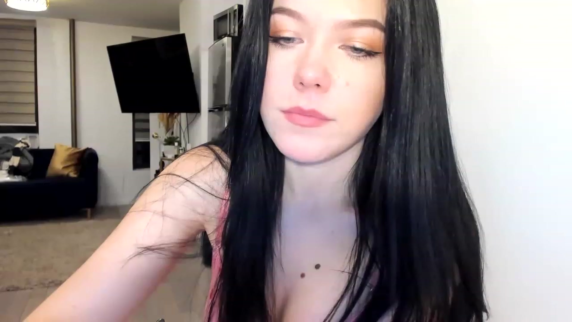 Gallery image thumbnail from Nancy_Morris's myfreecams stream on, 02/28/2023, 03:38 image 10 of 20