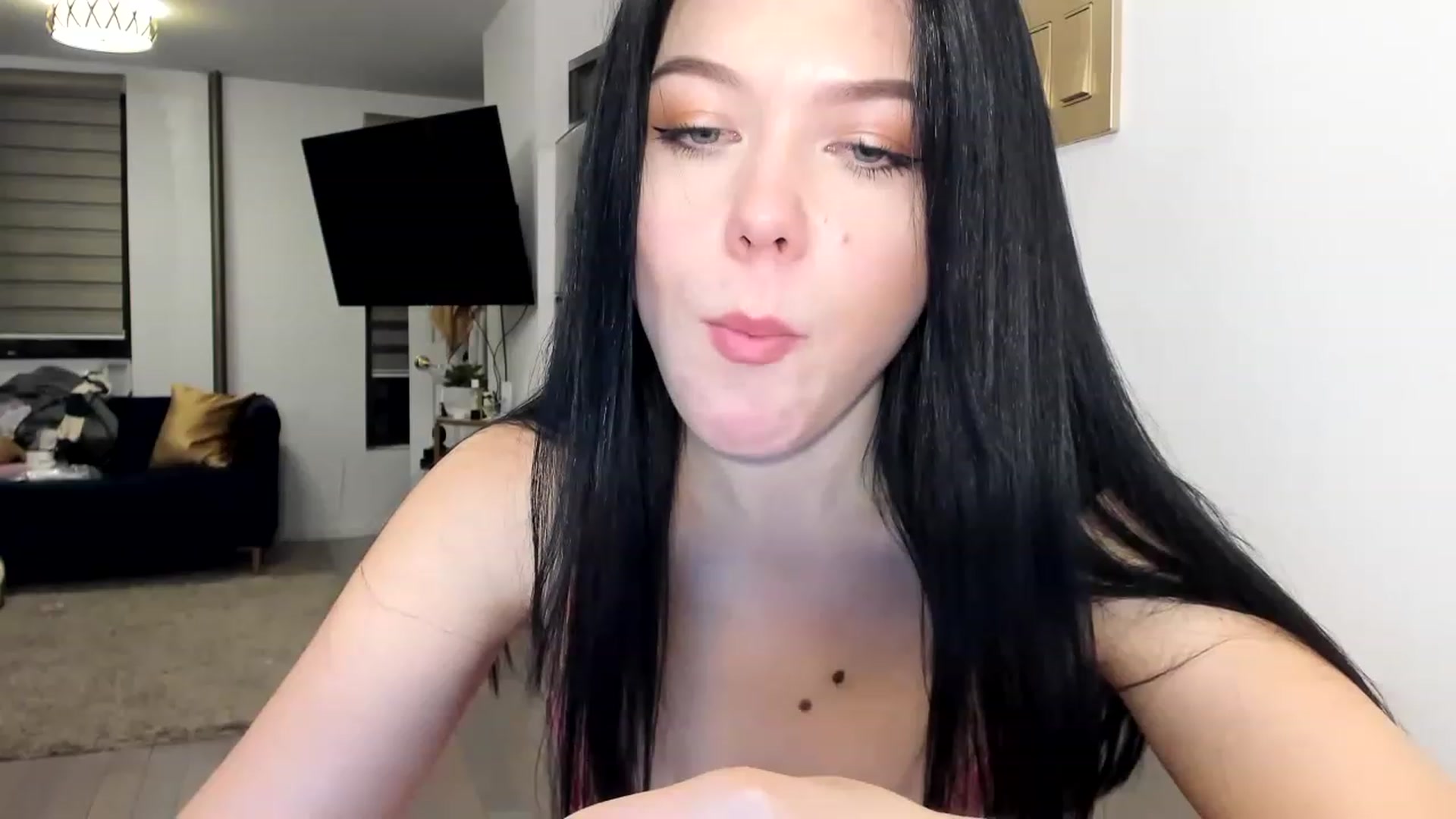 Gallery image thumbnail from Nancy_Morris's myfreecams stream on, 02/28/2023, 03:38 image 7 of 20